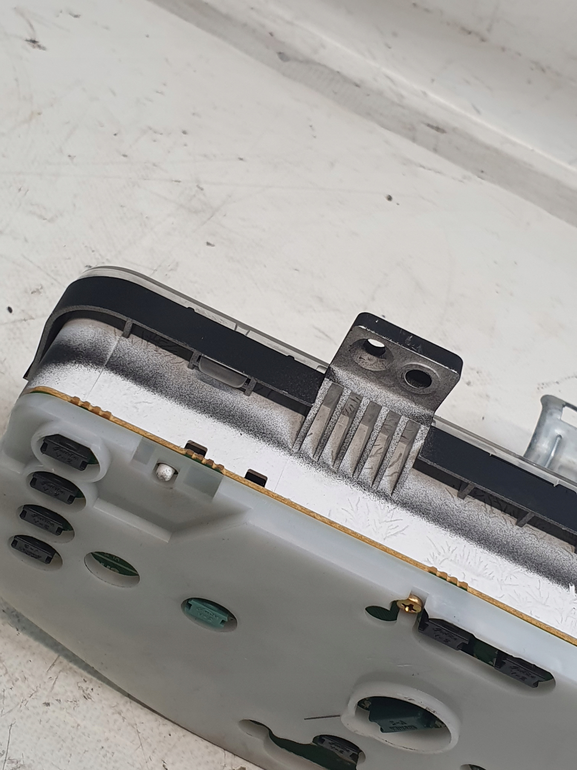 dials dials OE BG2SB MAZDA 323C BA 1.5B 94-97r.