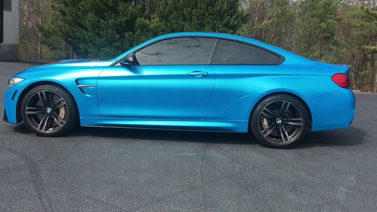 OKLEINA FOLIA BŁĘKITNA SATYNA PERŁA CHROM MAT Kod producenta acdinna66u6u