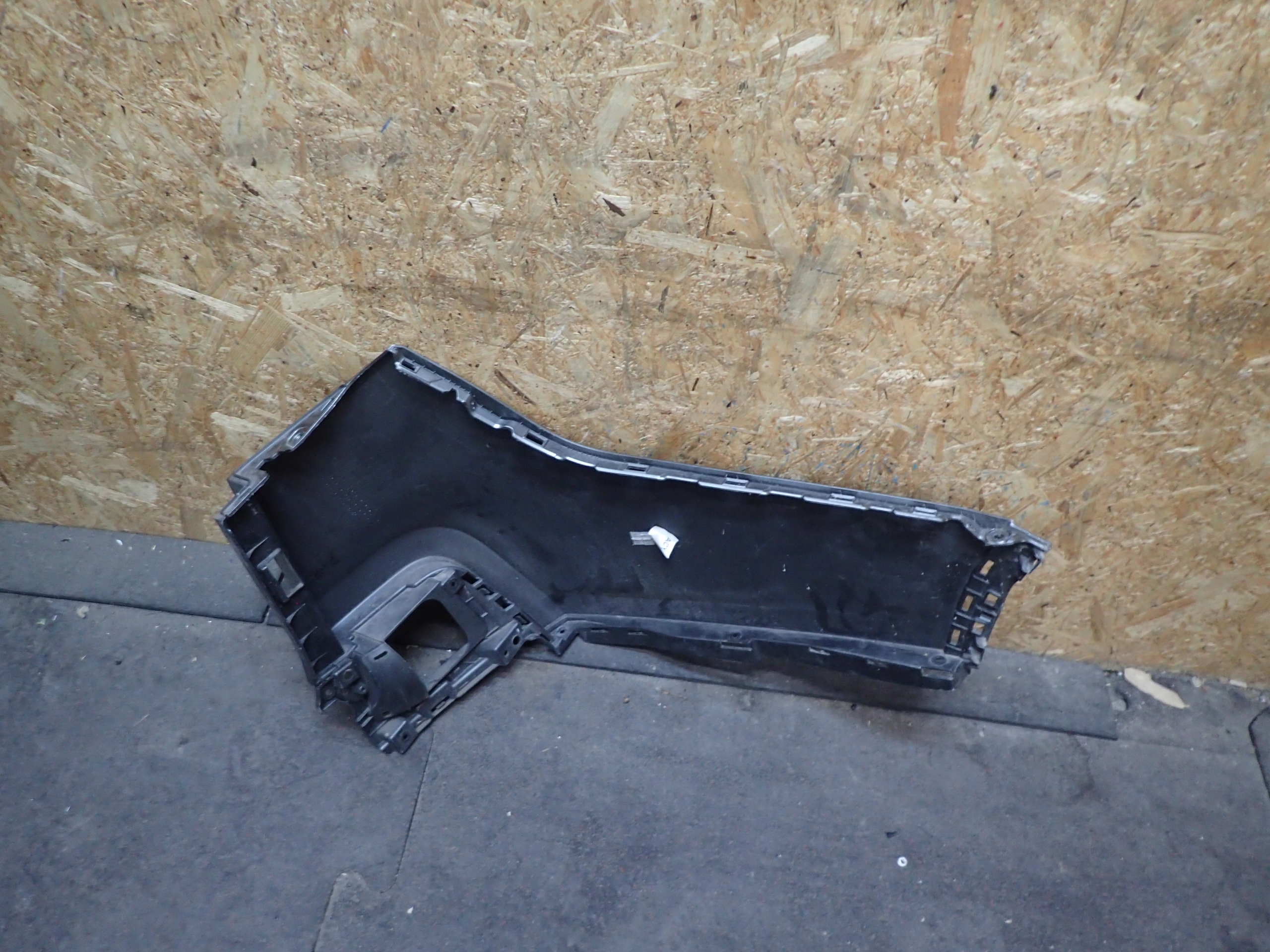 BUMPER REAR PART CORNER LEFT SSANGYONG REXTON 17