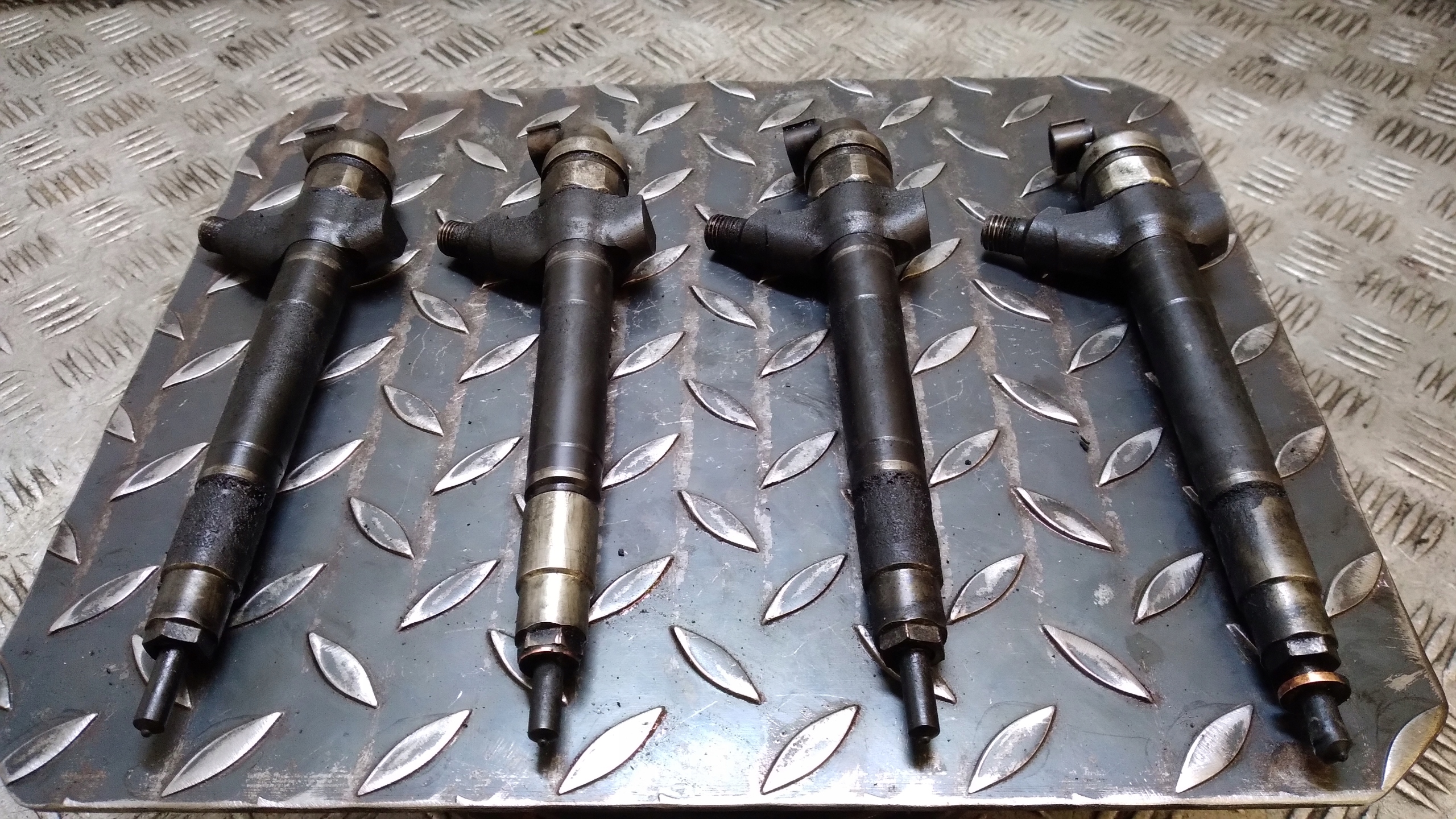 Einspritzdüse Einspritzdüse KOMPLET FORD TRANSIT MK 6 2.2 D