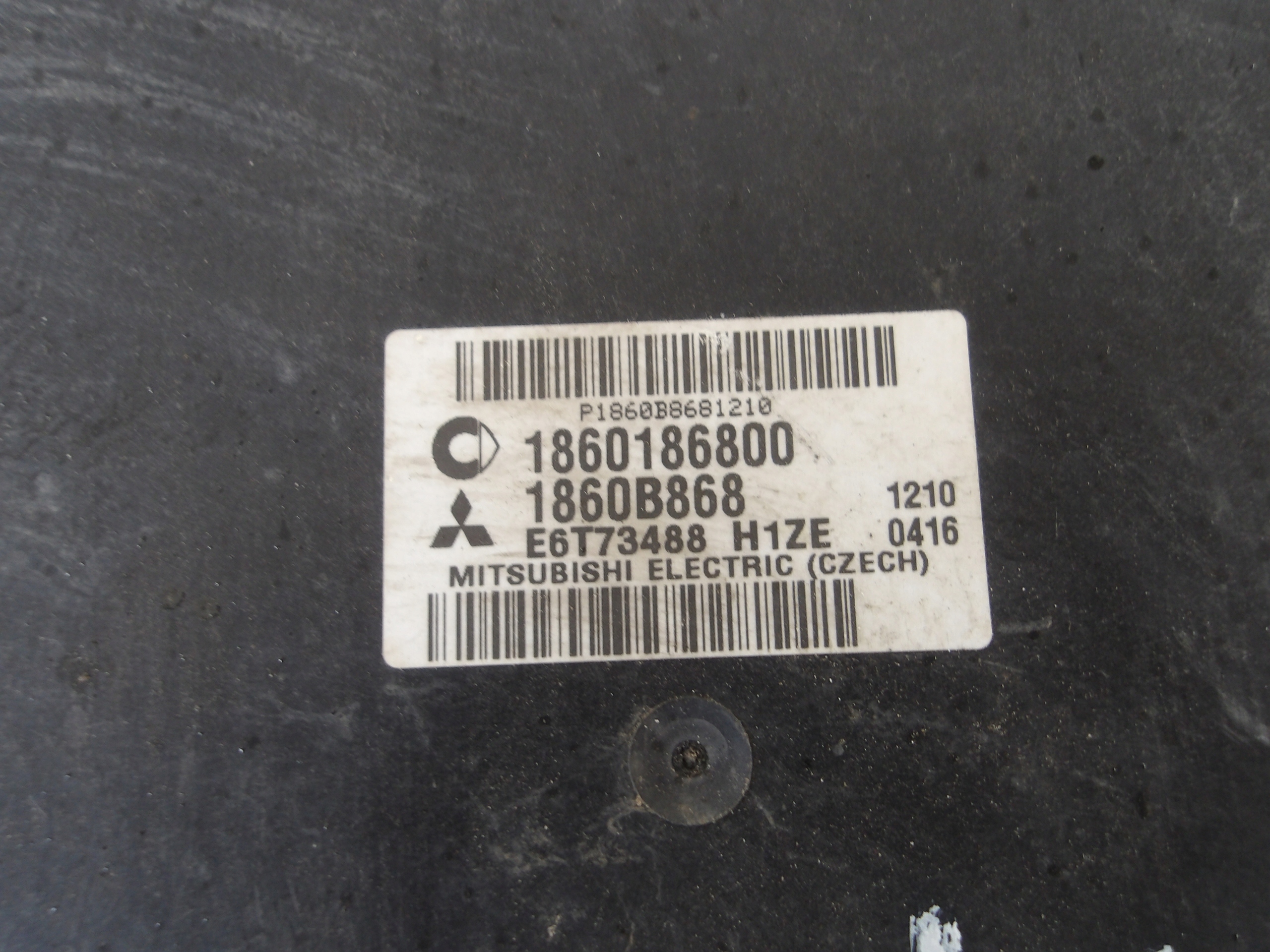 COLT Z30 LIFT 09-12 1.1 computer Motore 1860B868