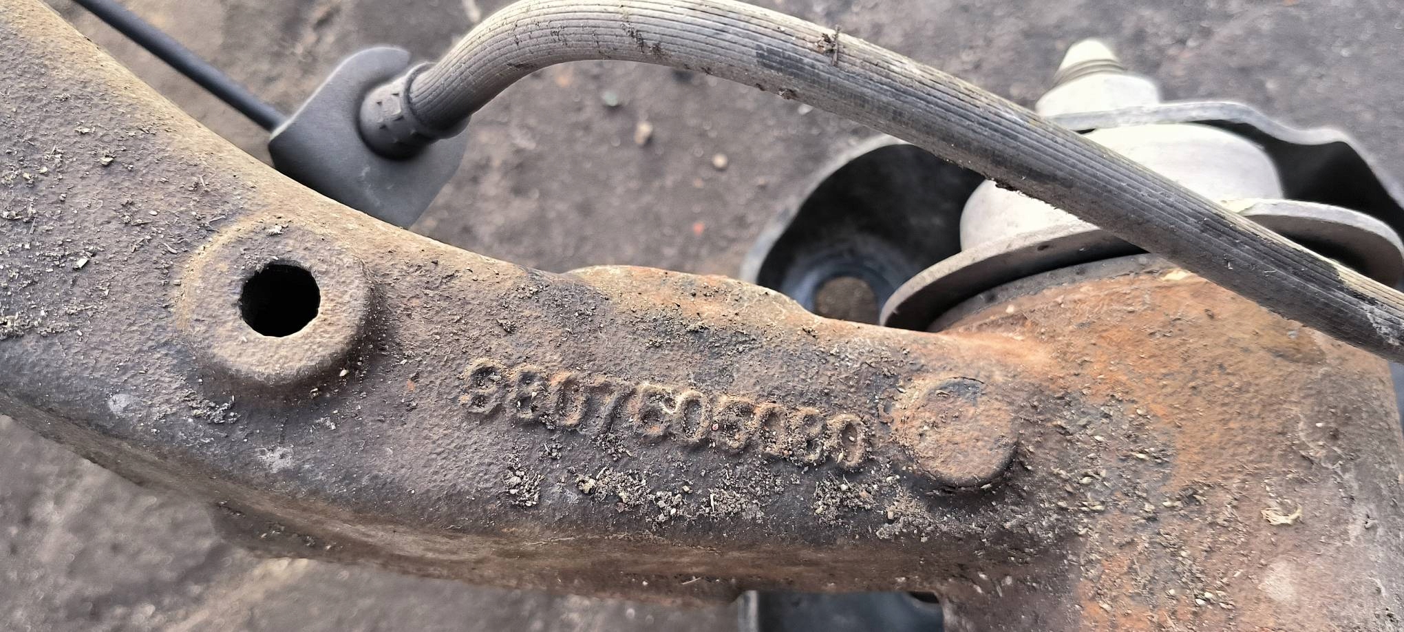 swing left rear part 9807605080 1.6 TOYOTA PROACE II