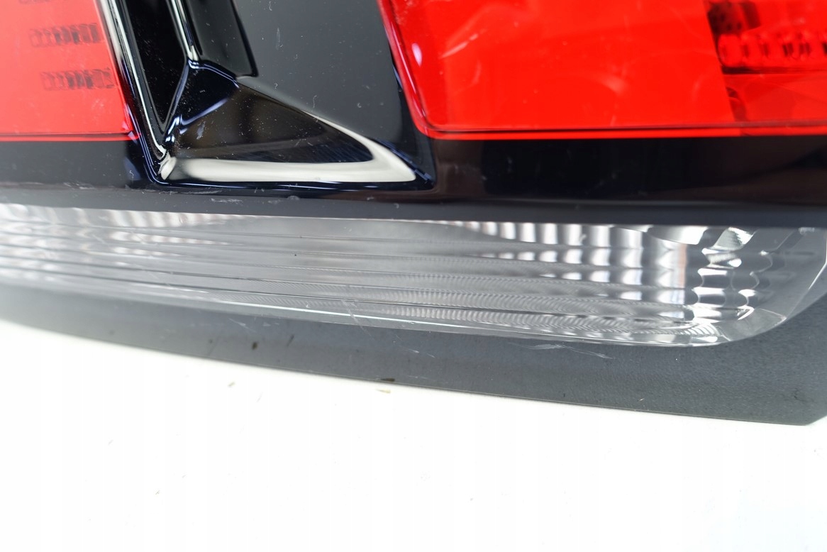 light left rear part LED PEUGEOT 3008 II 9810477880