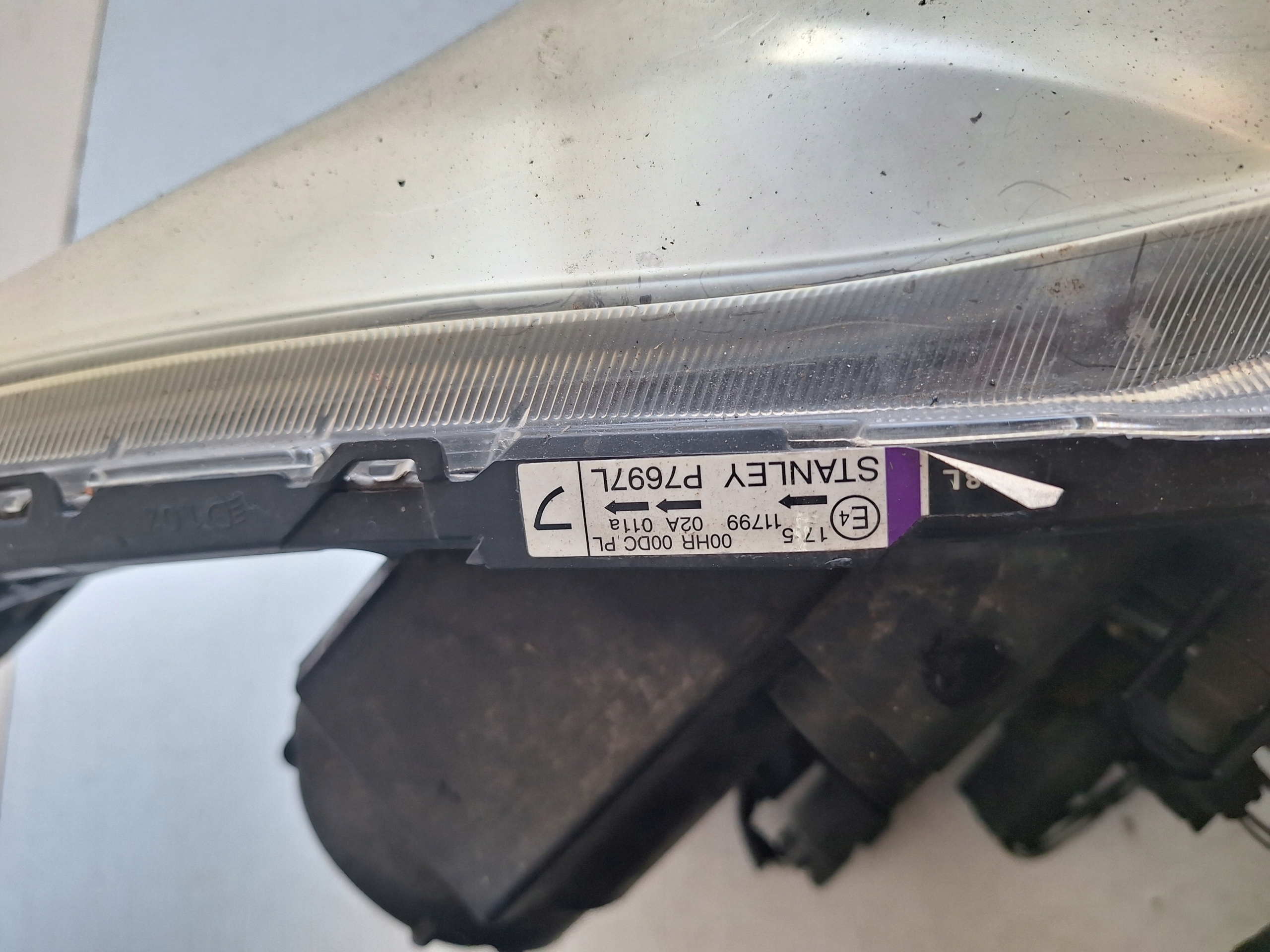 MAZDA 5 LIFT 07-10 light left XENON UK