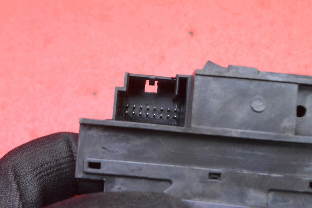 ignition key 3C0905843Q VW PASSAT B6 1.9 TDI 105 KM 05-10