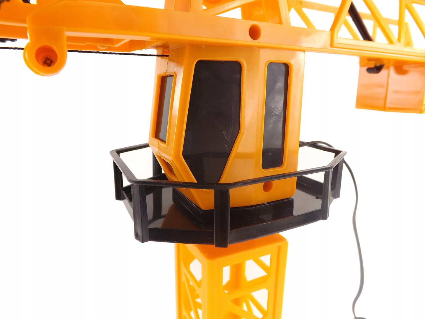 Zdalnie sterowany dźwig budowlany obrotowy 1562 Bohater brak