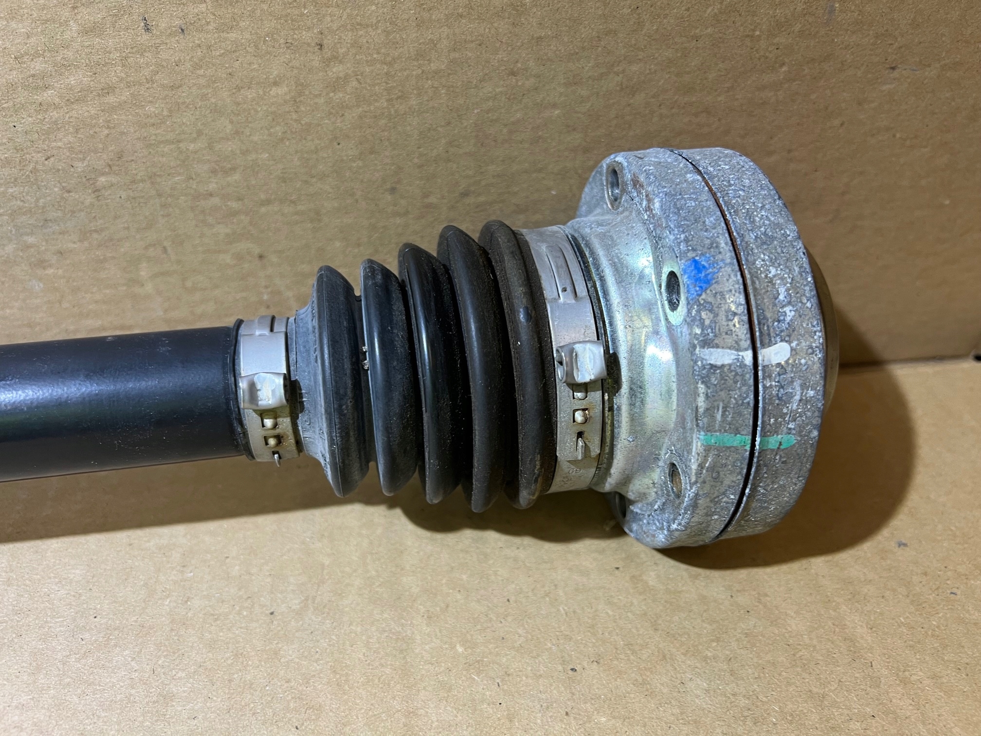 AUDI Q5 80A 2.0 TFSI semi-axis left rear left rear part 80A501203G