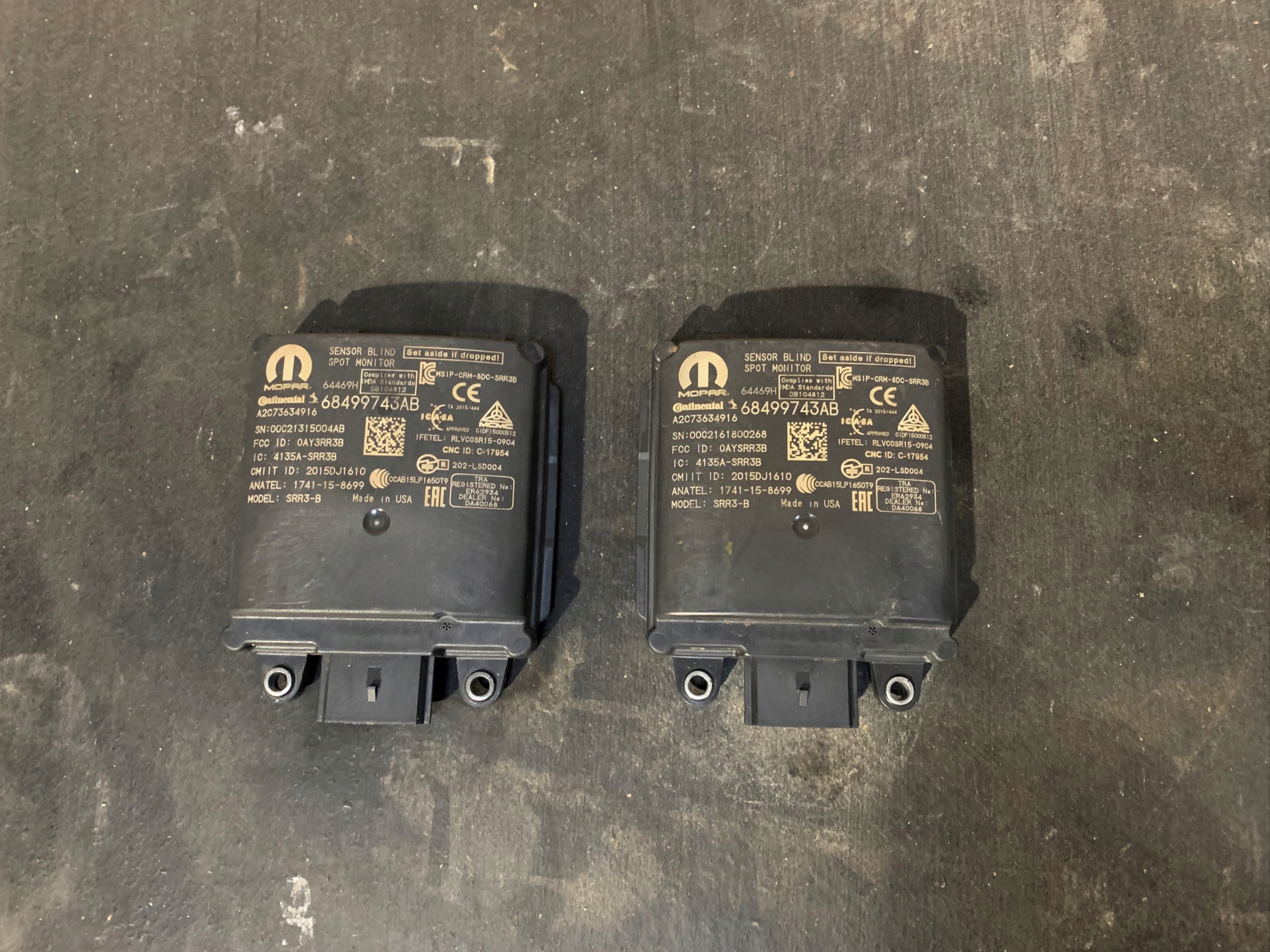 Sensor moduł martwego pola blindspot Dodge Durango 2021-