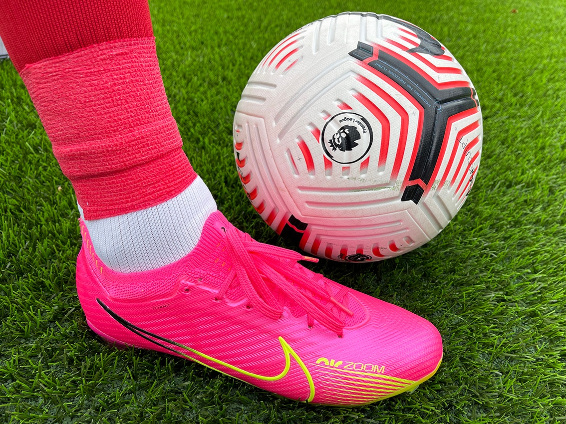 12 x TAŚMA DO GETR PIŁKARSKICH szer.10cm CZERWONA Rozmiar uniwersalny