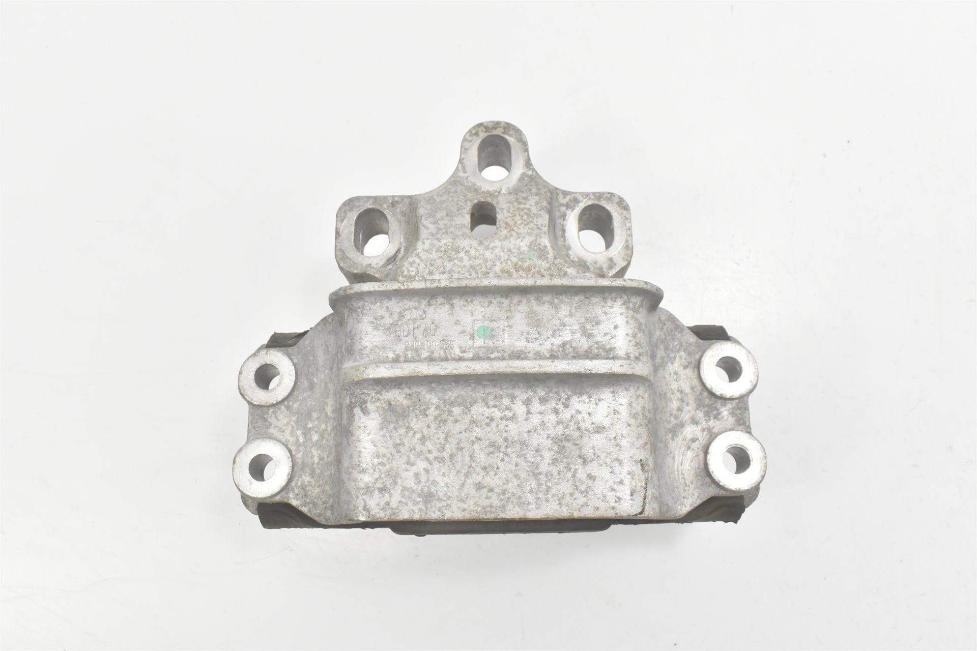 ŁAPA PODPORA SKRZYNI BIEGÓW LEWA 8J0199555K AUDI Q3 8U RSQ3