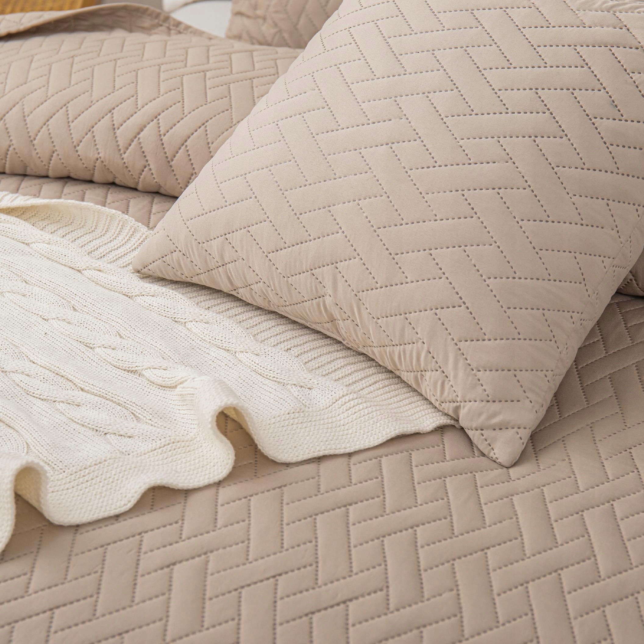 NARZUTA NA ŁÓŻKO PIKOWANA DWUSTRONNA KAPA KOC PLED DASH 240x260CM Certyfikat certyfikat bezpieczeństwa Oekotex