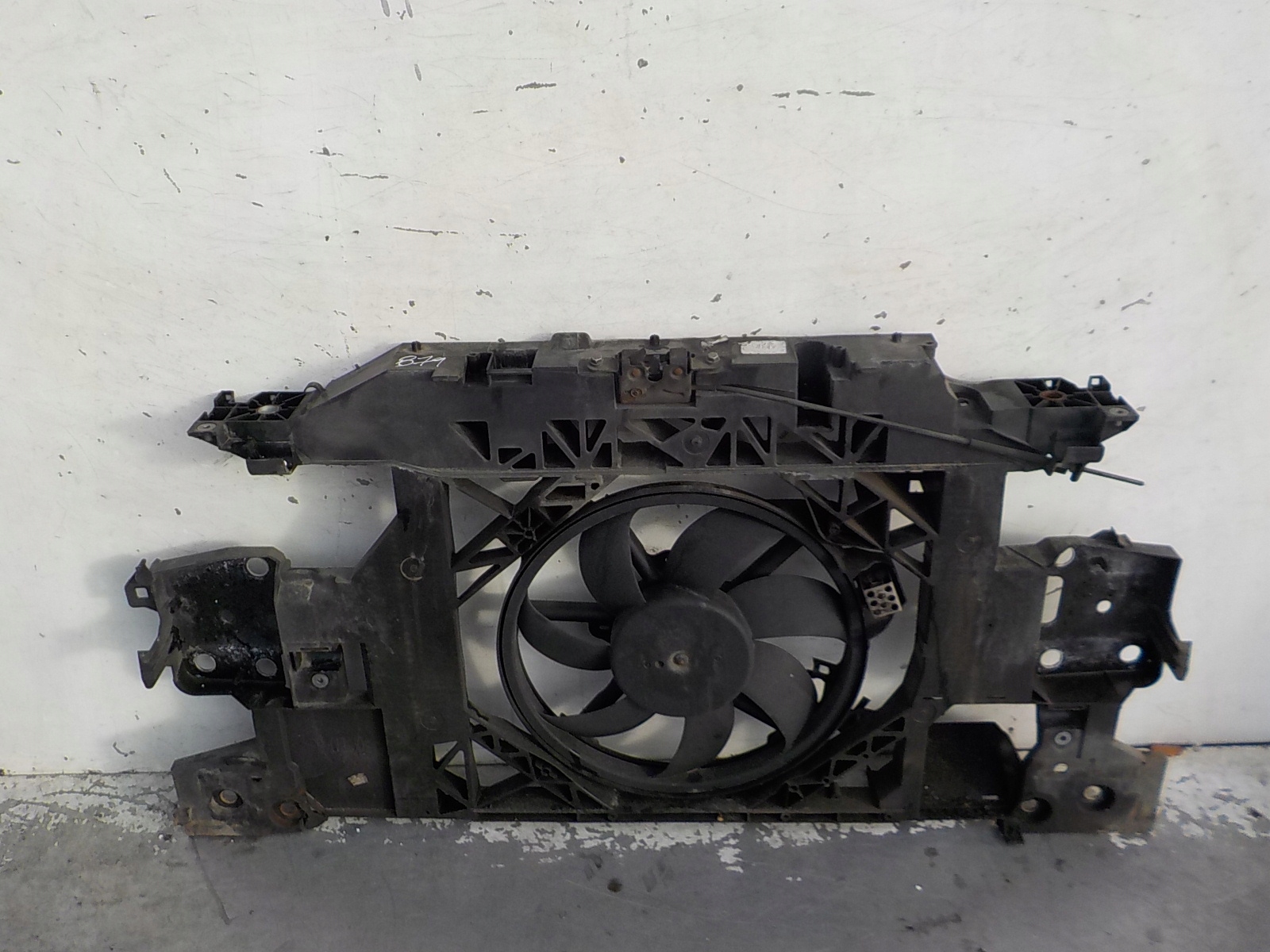 879 RENAULT SCENIC III support panel for radiators sider radiator