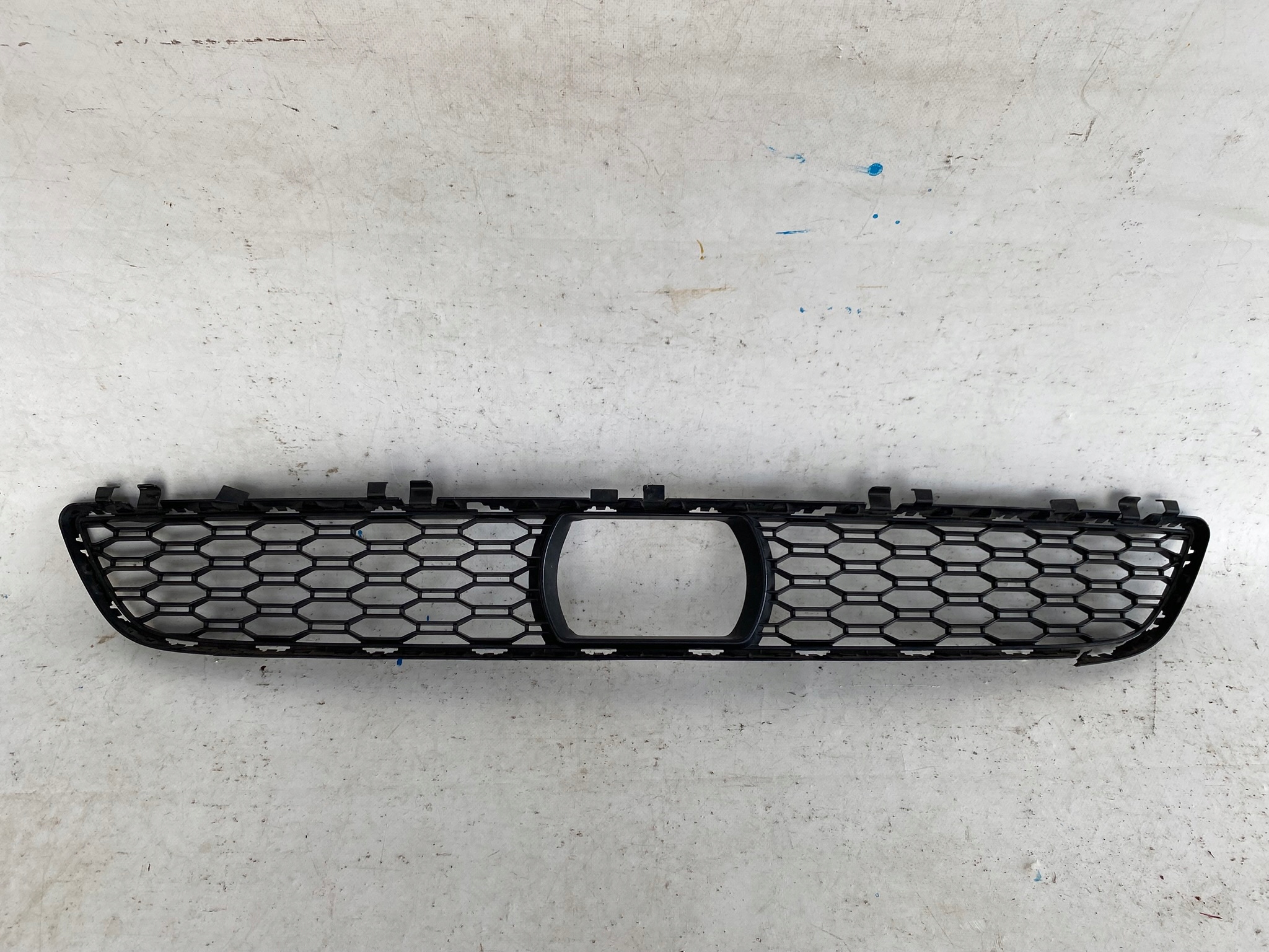 BMW 5 G30 G31 m-packet 17- grid central bumper front 8064931