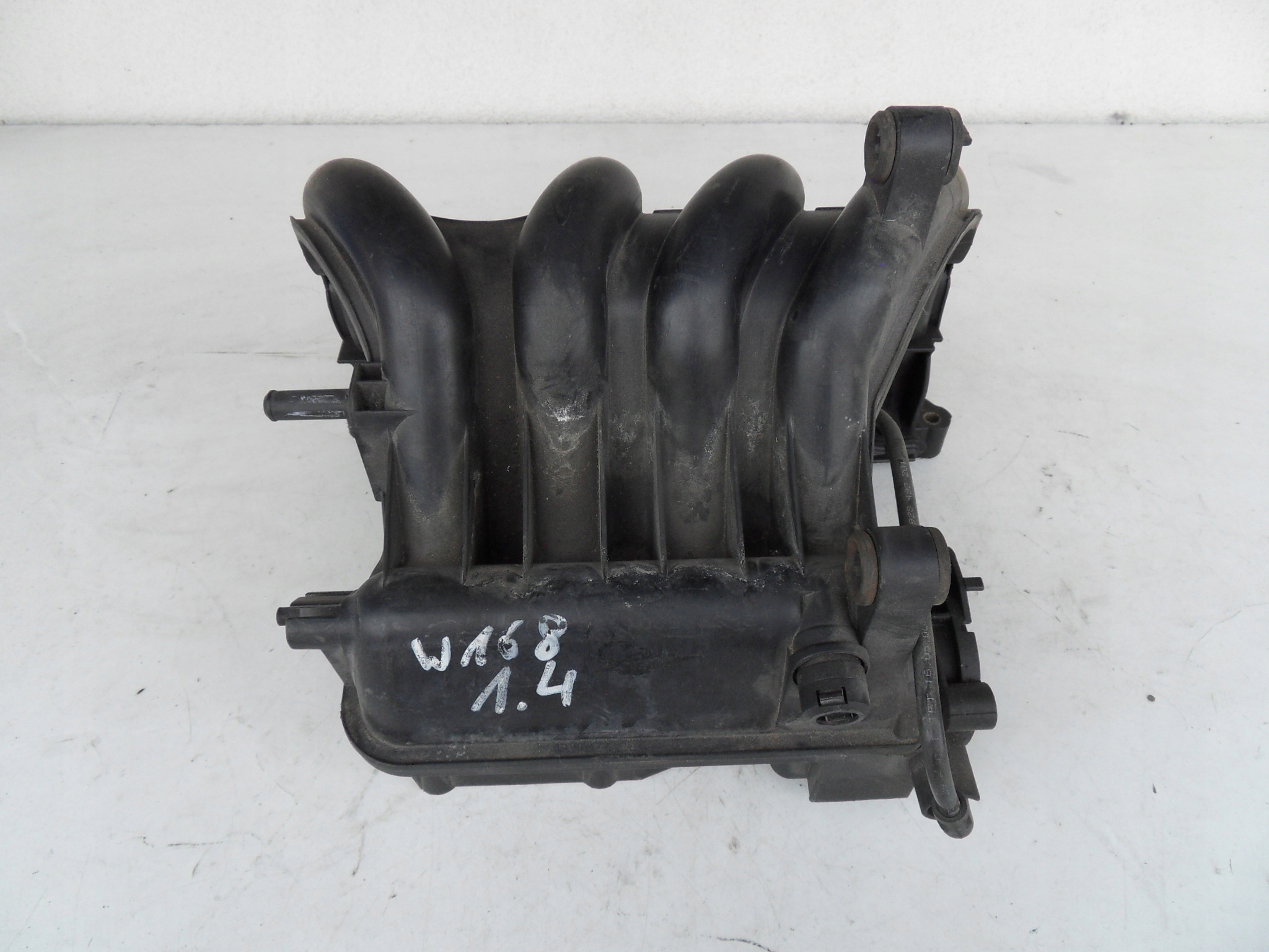MERCEDES W168 1.4 A140 коллектор Впускный
