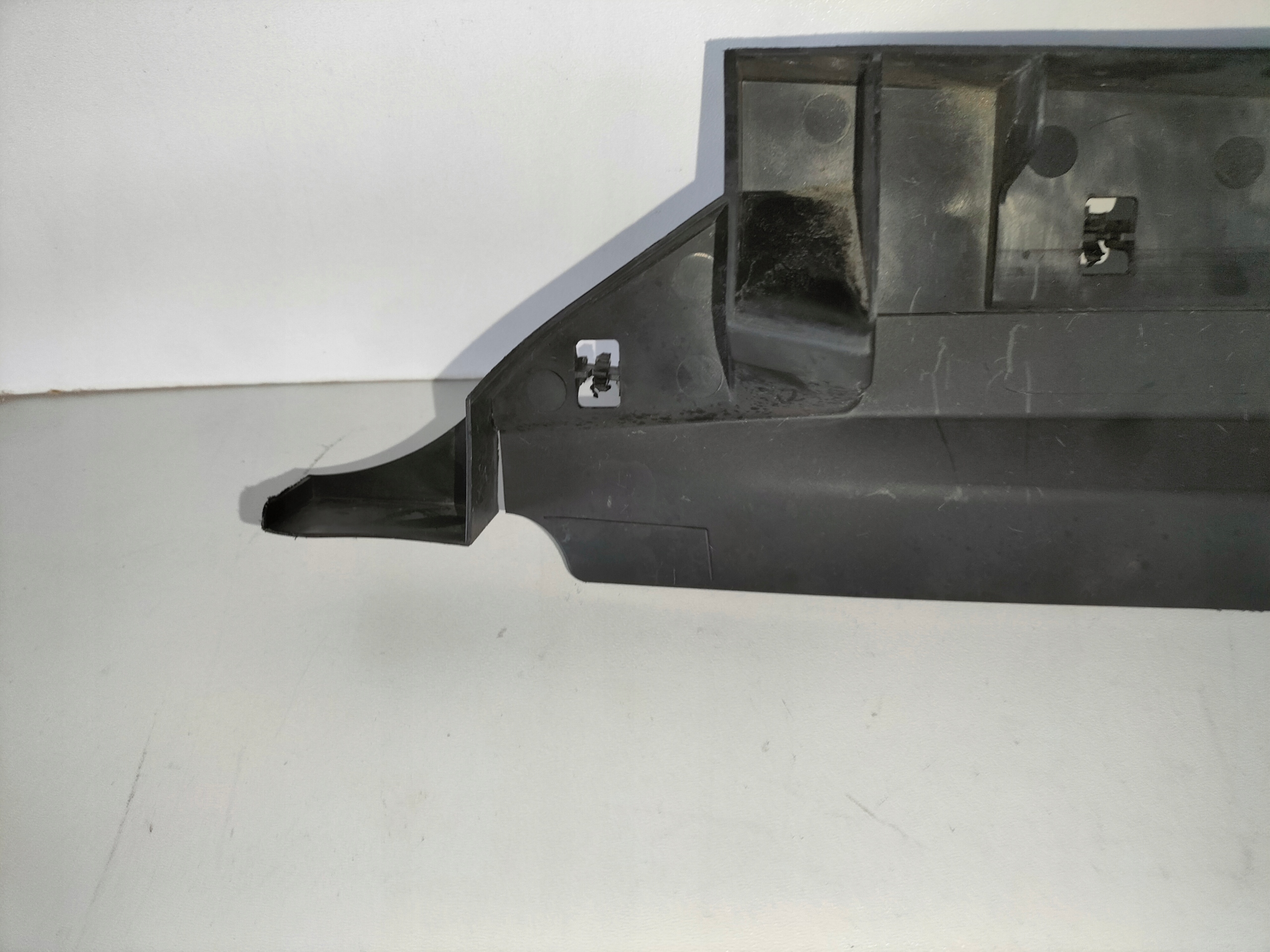 cap cover supports front TOYOTA YARIS II 06