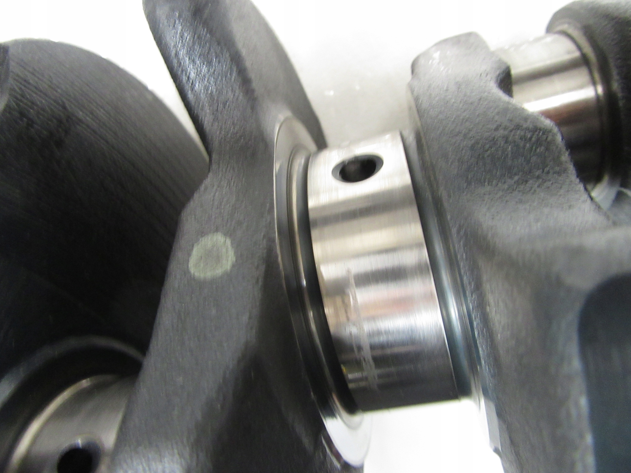 Arbre moteur BMW e46 e60 e90 e91 1.8 2.0 M47n m47n2