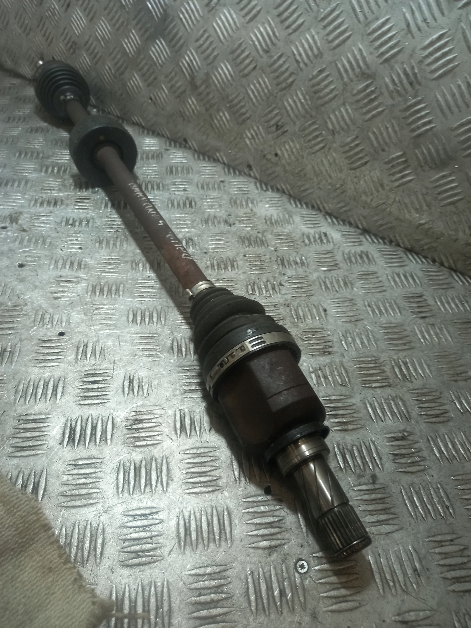 semi-axis semi-axis right front DACIA SANDERO 2 391006553R X52K9KH4BTMTRH