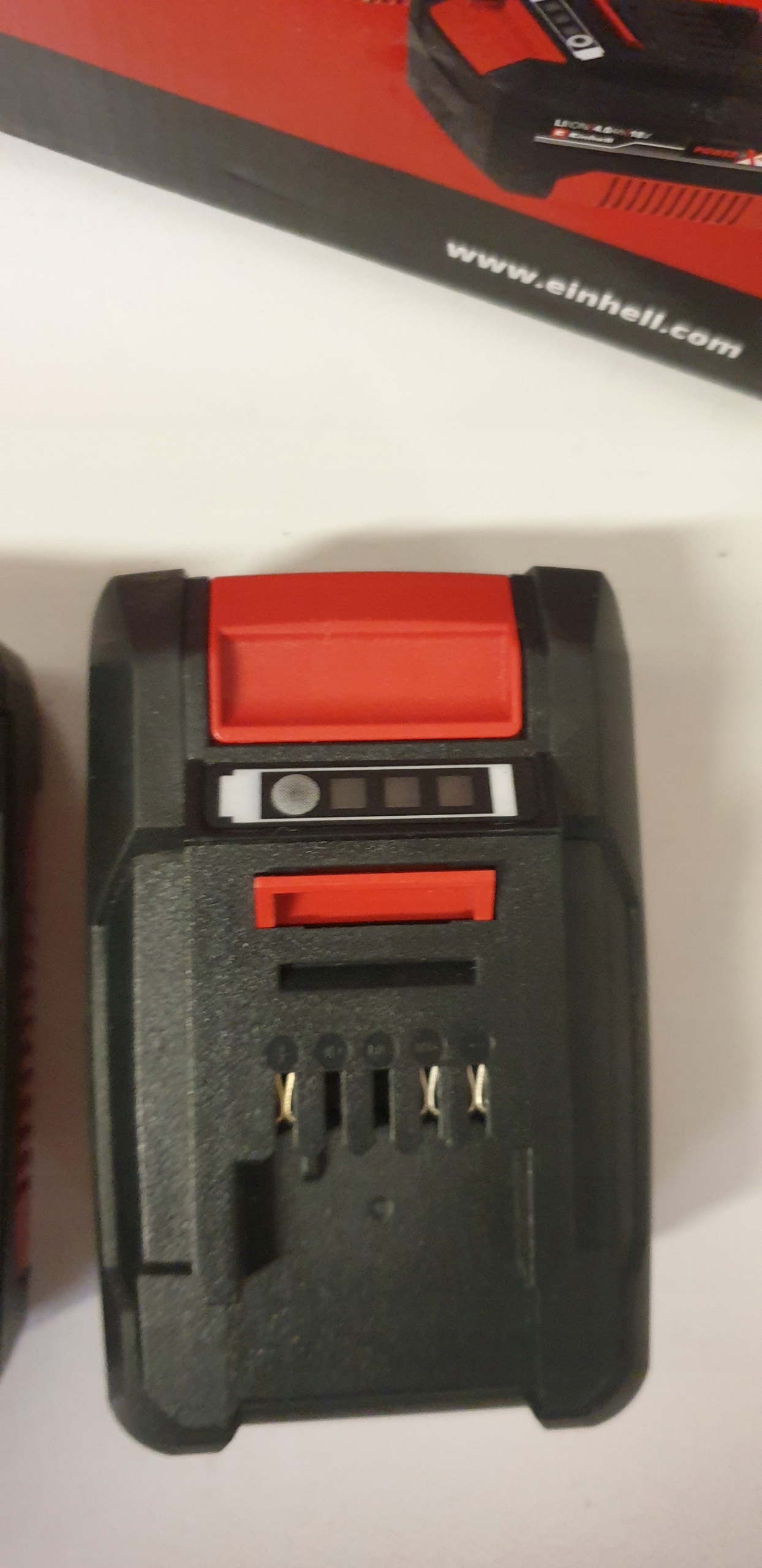 ZESTAW STARTOWY EINHELL 18C 4.O 45.121.12 Typ akumulatora Li-Ion