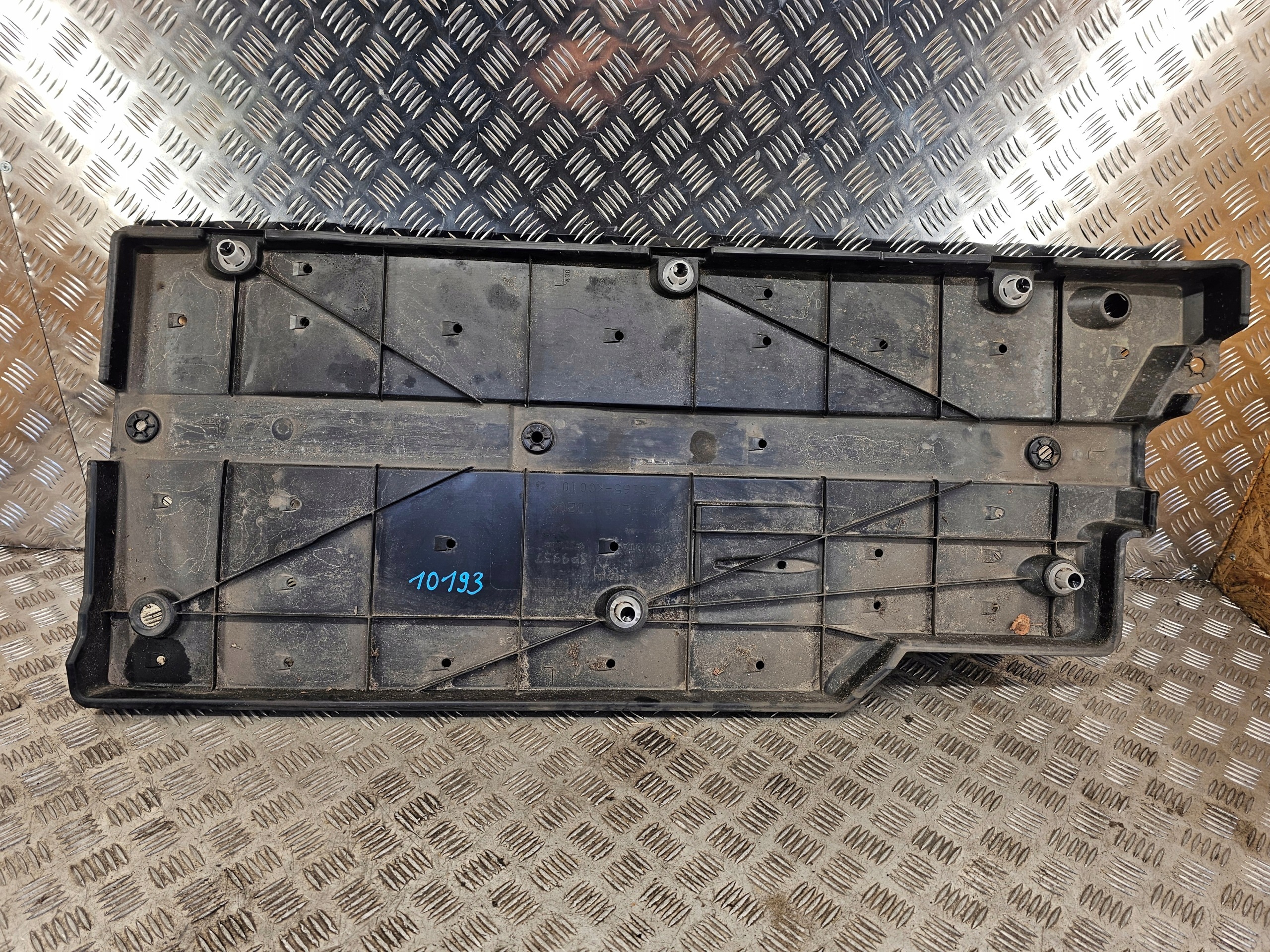 cover chassis left TOYOTA YARIS IV 58165-K0010