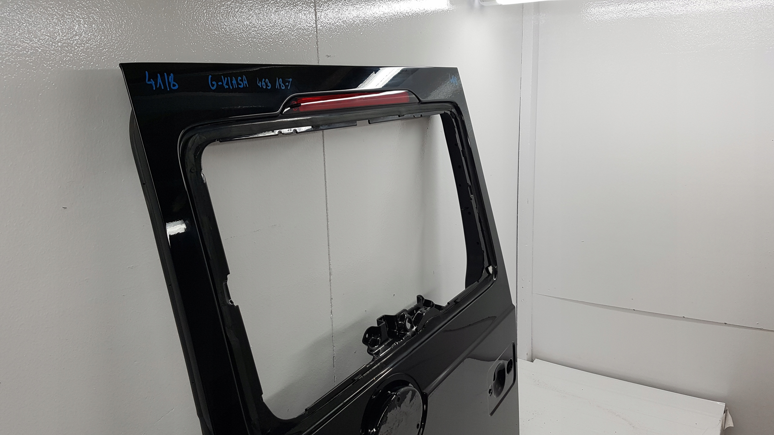 MERCEDES G KLASA W463 18- KLAPA TYŁ POKRYWA Numer katalogowy części 41/8