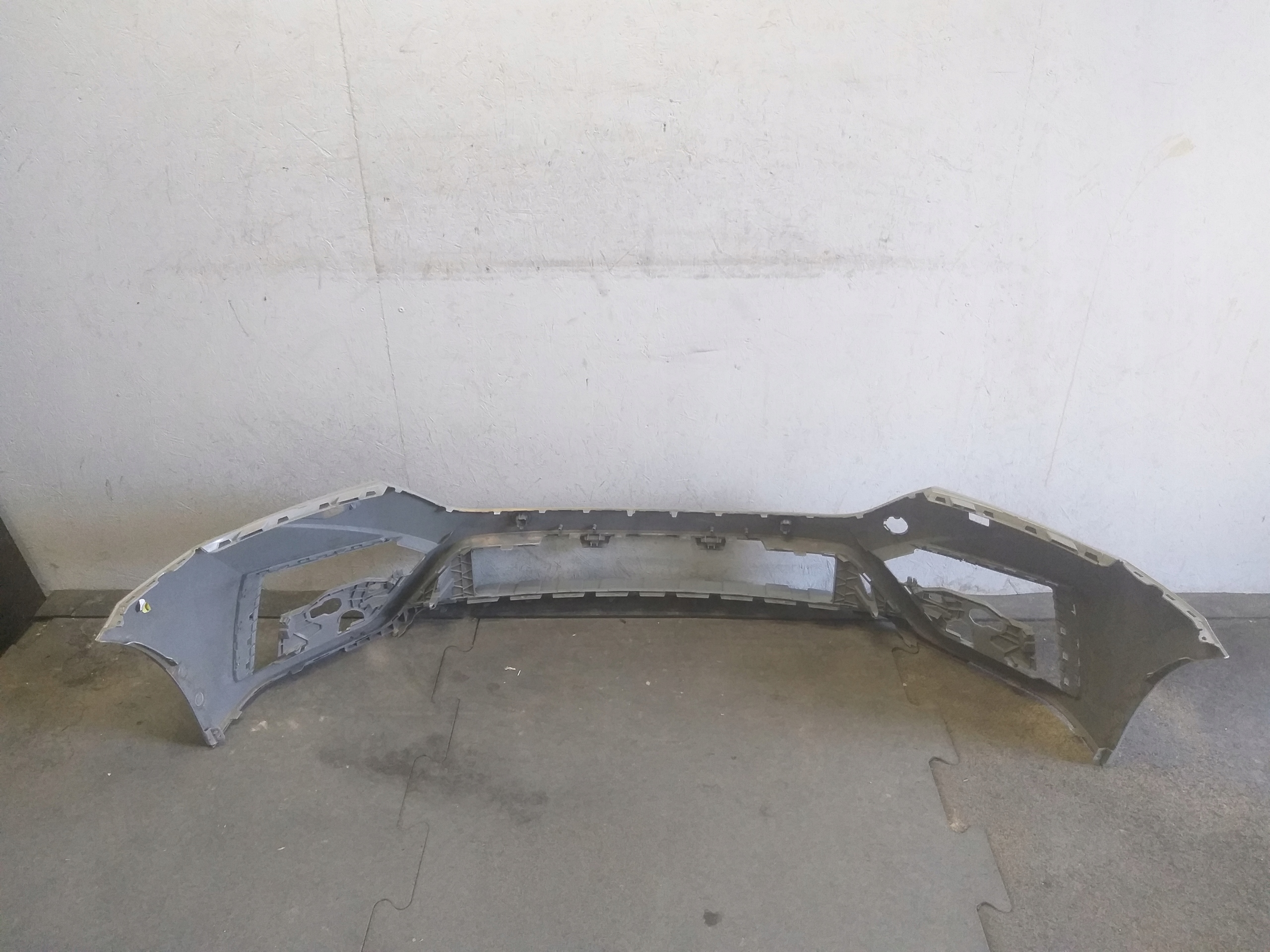 PARE CHOC AVANT SKODA OCTAVIA IV 4 RS