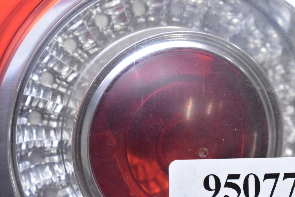 фонарь левый 1K5945093 vw JETTA 5 V седан 05-11