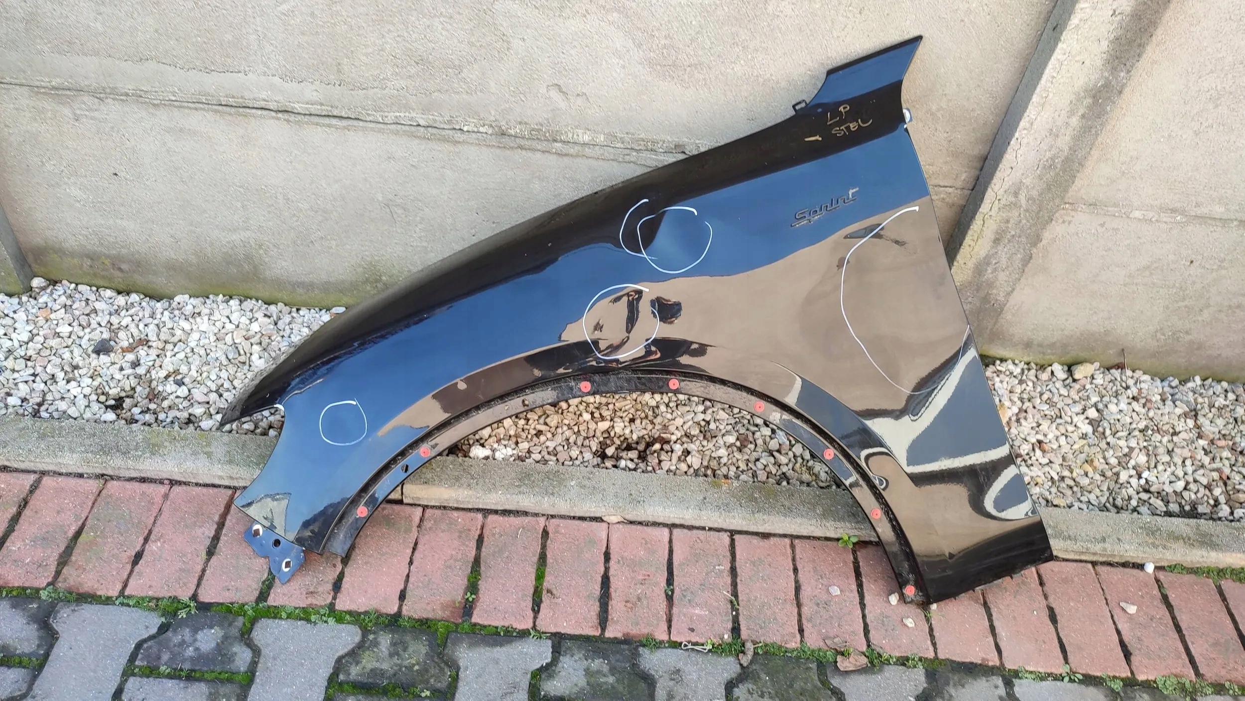 Alfa Romeo Stelvio 2021 front side left fender