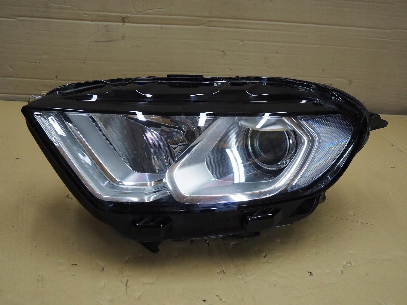 FORD ECOSPORT II РЕСТАЙЛІНГ 2017 БІ-КСЕНОН ЛІВИЙ