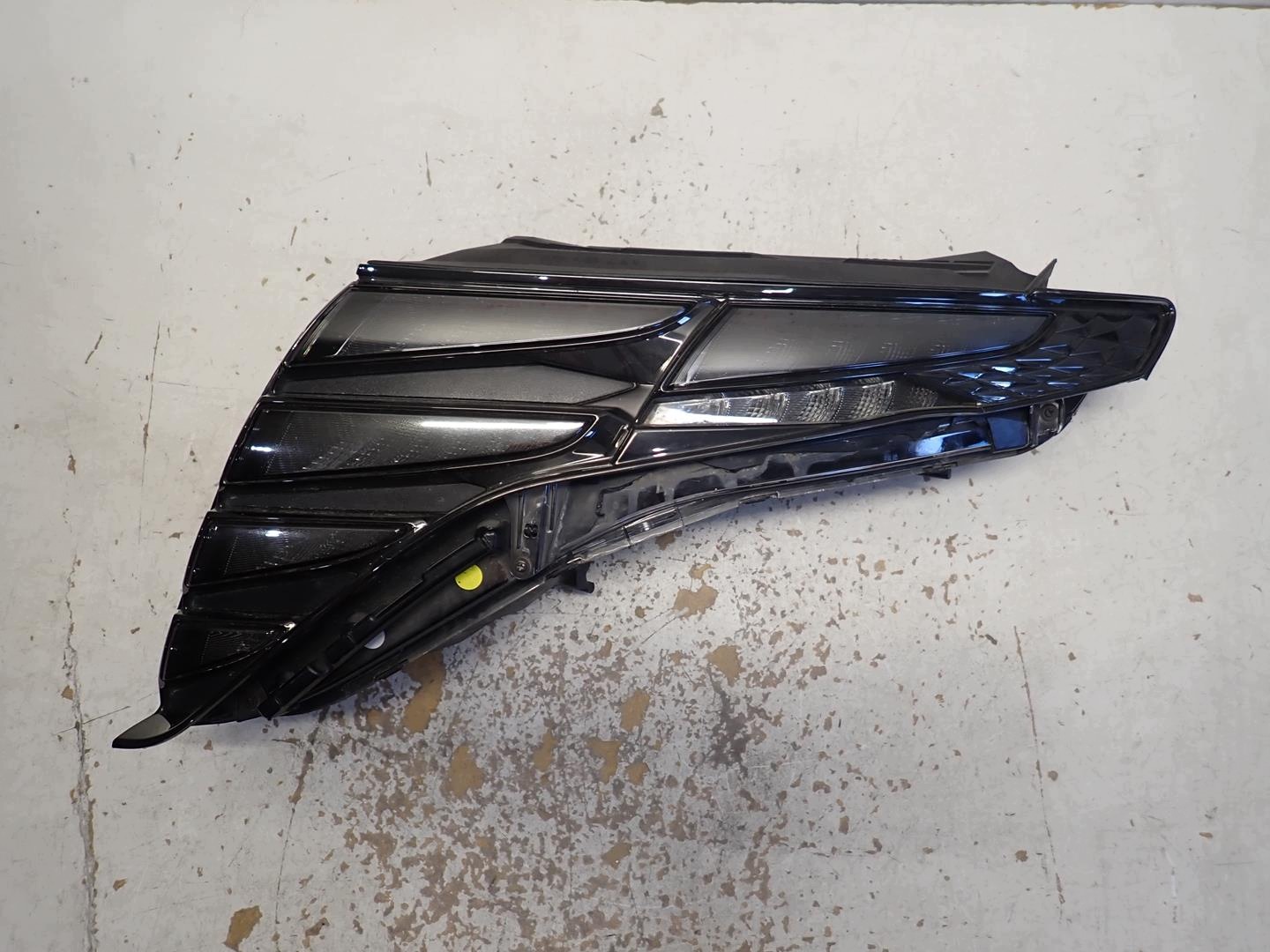 light front front left HYUNDAI TUCSON IV 2020- FULL LED 92207-N7100