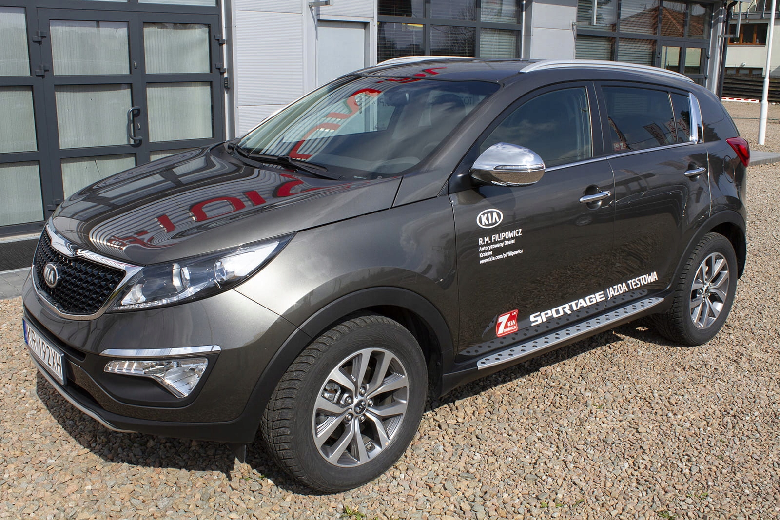 KIA SPORTAGE III SL 2010-2015 STOPNIE BOCZNE LISTWY PROGI Producent Venus