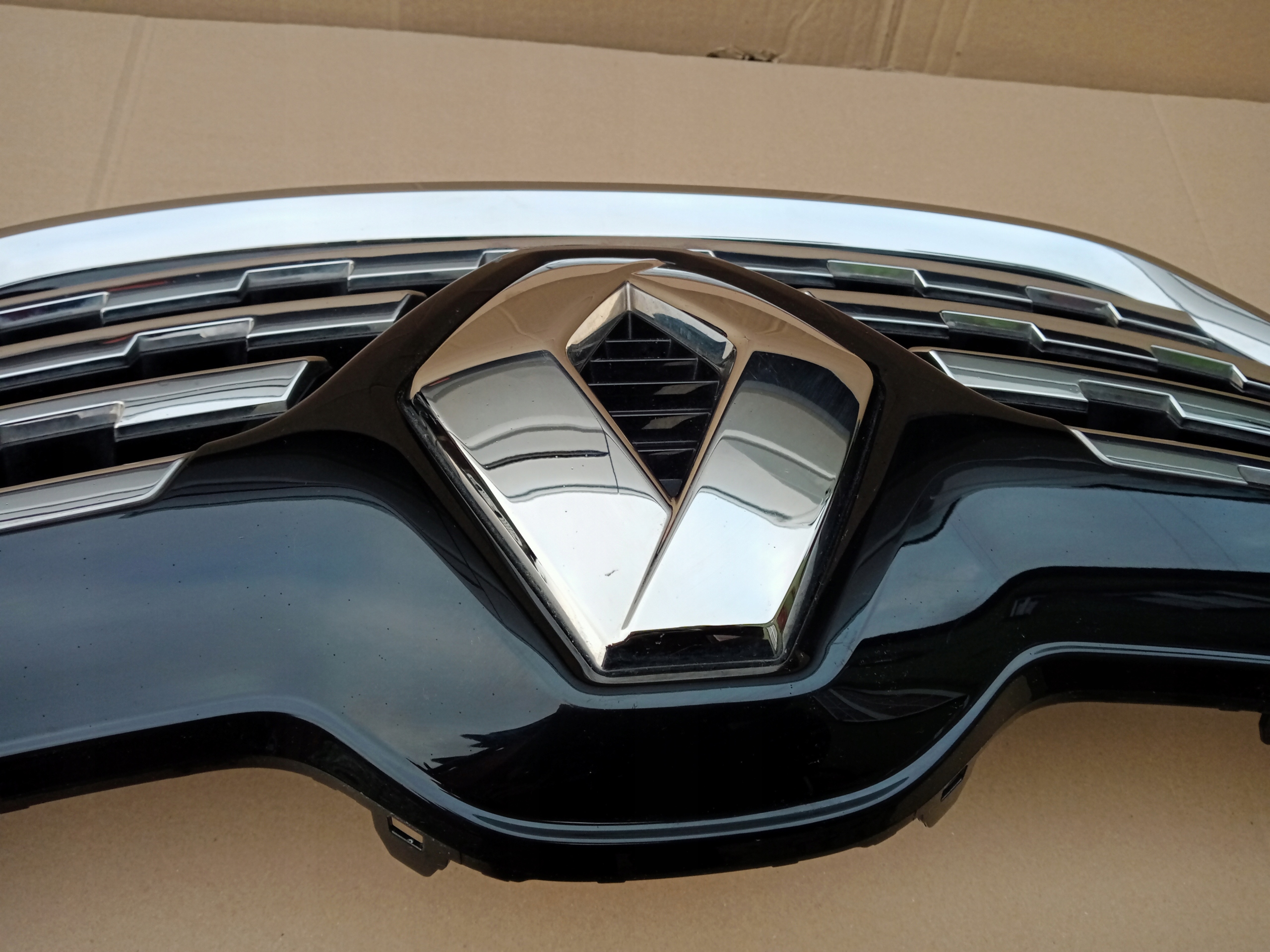 Renault Koleos RZG Kühlergrill FRONTGRILL Kühlergitter 623100754R - Thumbnail 7