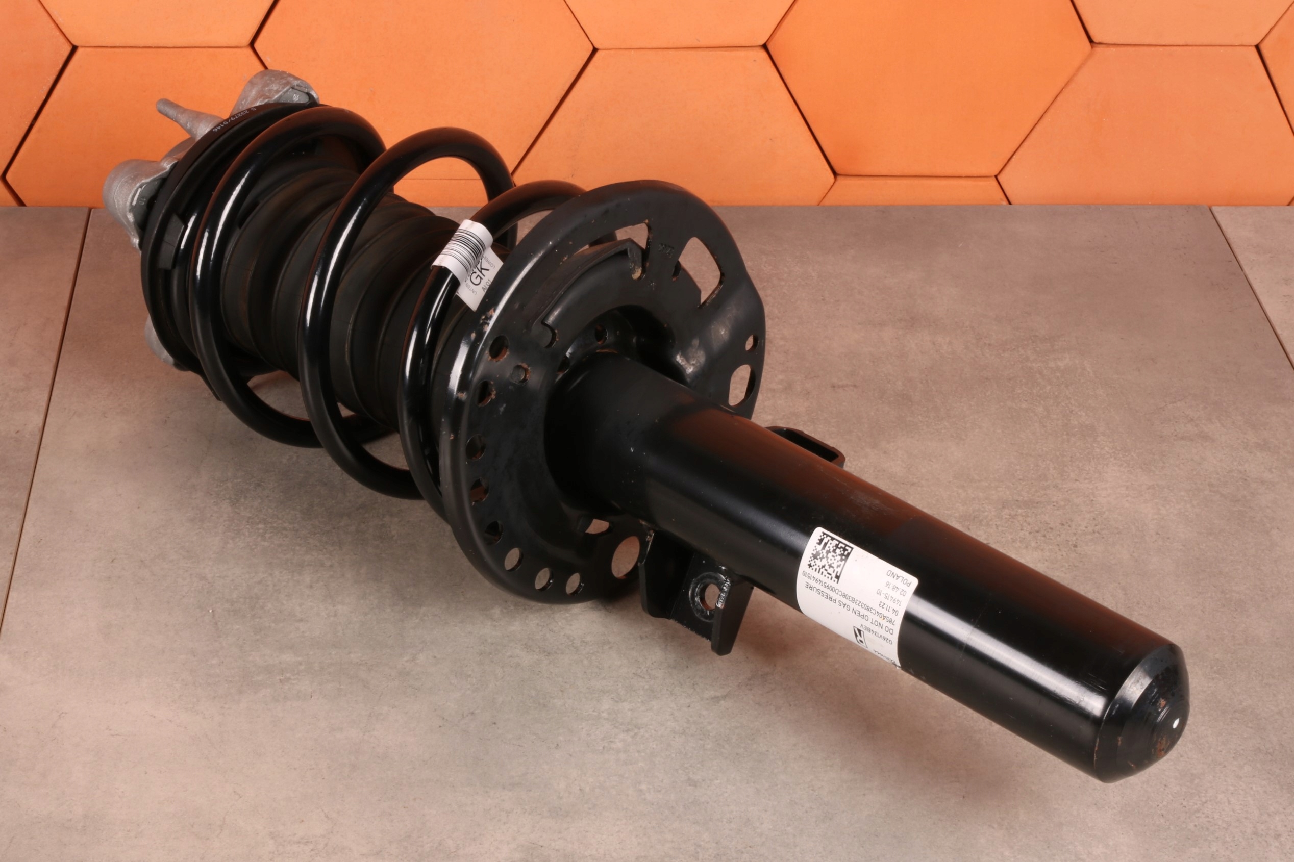 BMW i4 G26 eDrive35 eDrive40 shock absorber right front front 5A04C38 29 km!