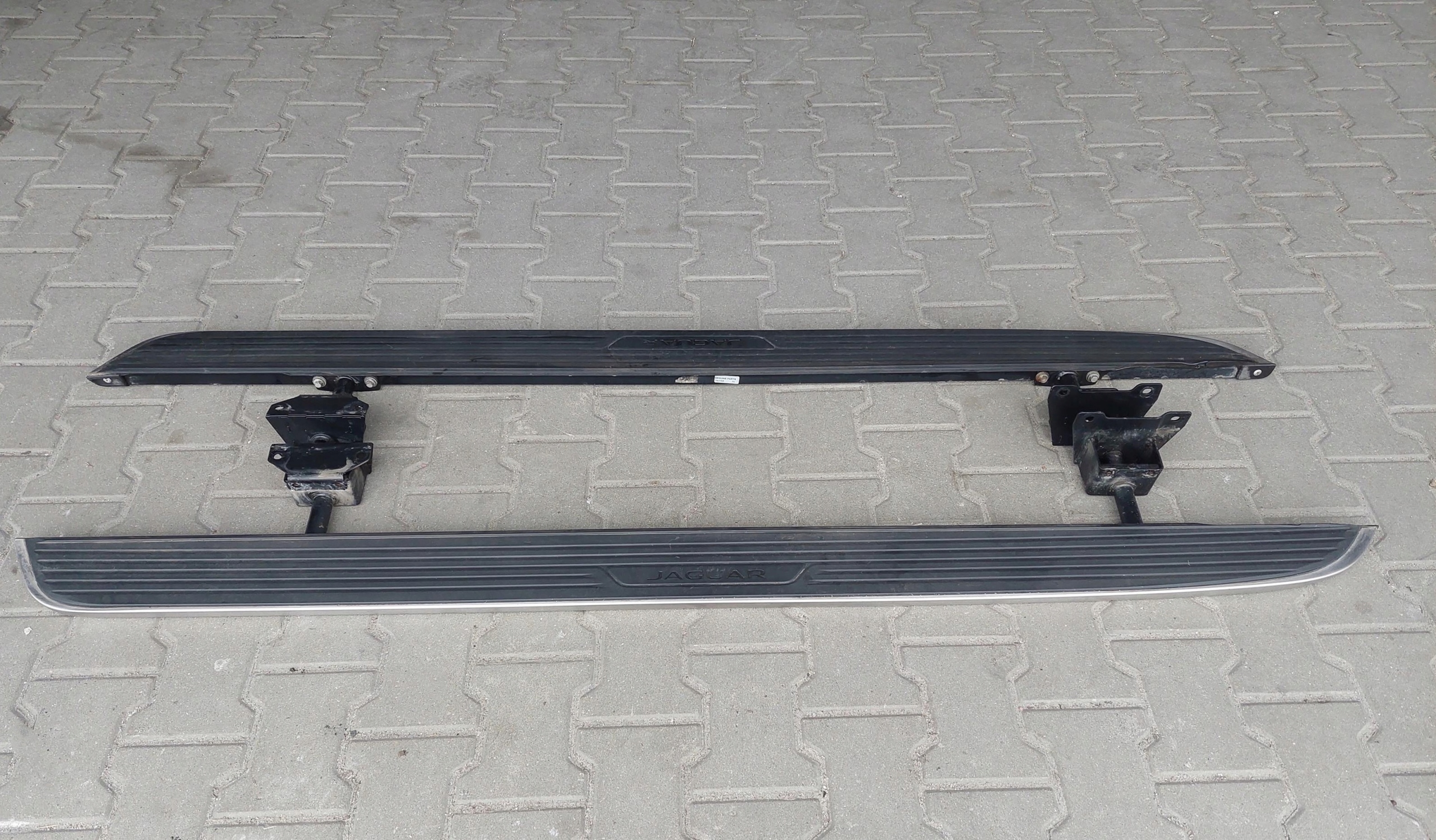 STOPNIE STOPIEN BOCZNY threshold KOMPLET thresholds JAGUAR F-PACE X761