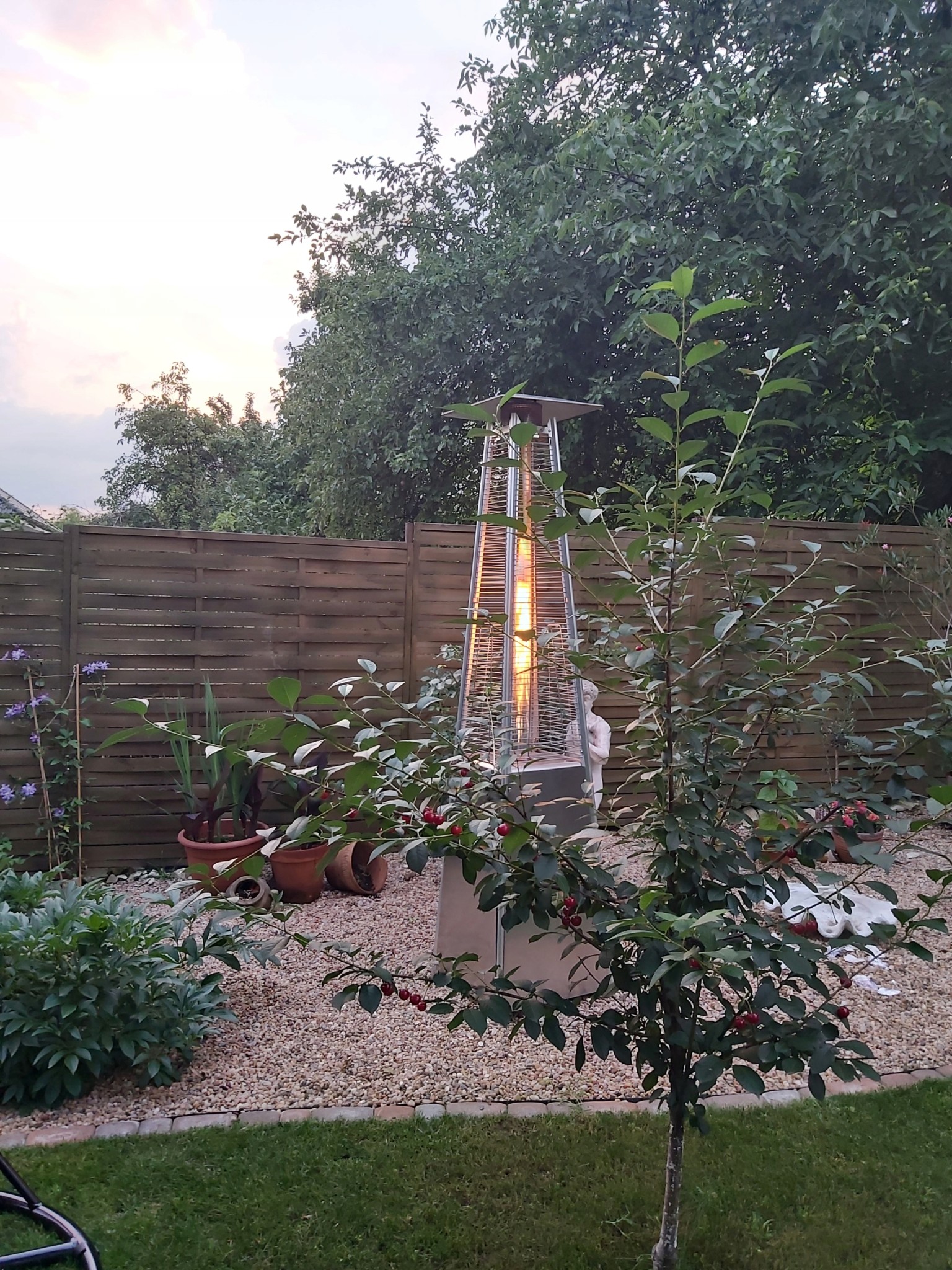 PARASOL GRZEWCZY PROMIENNIK TARASOWY OGRZEWACZ GAZOWY OGRÓD BALKON TARAS Maks. szerokość 52 cm