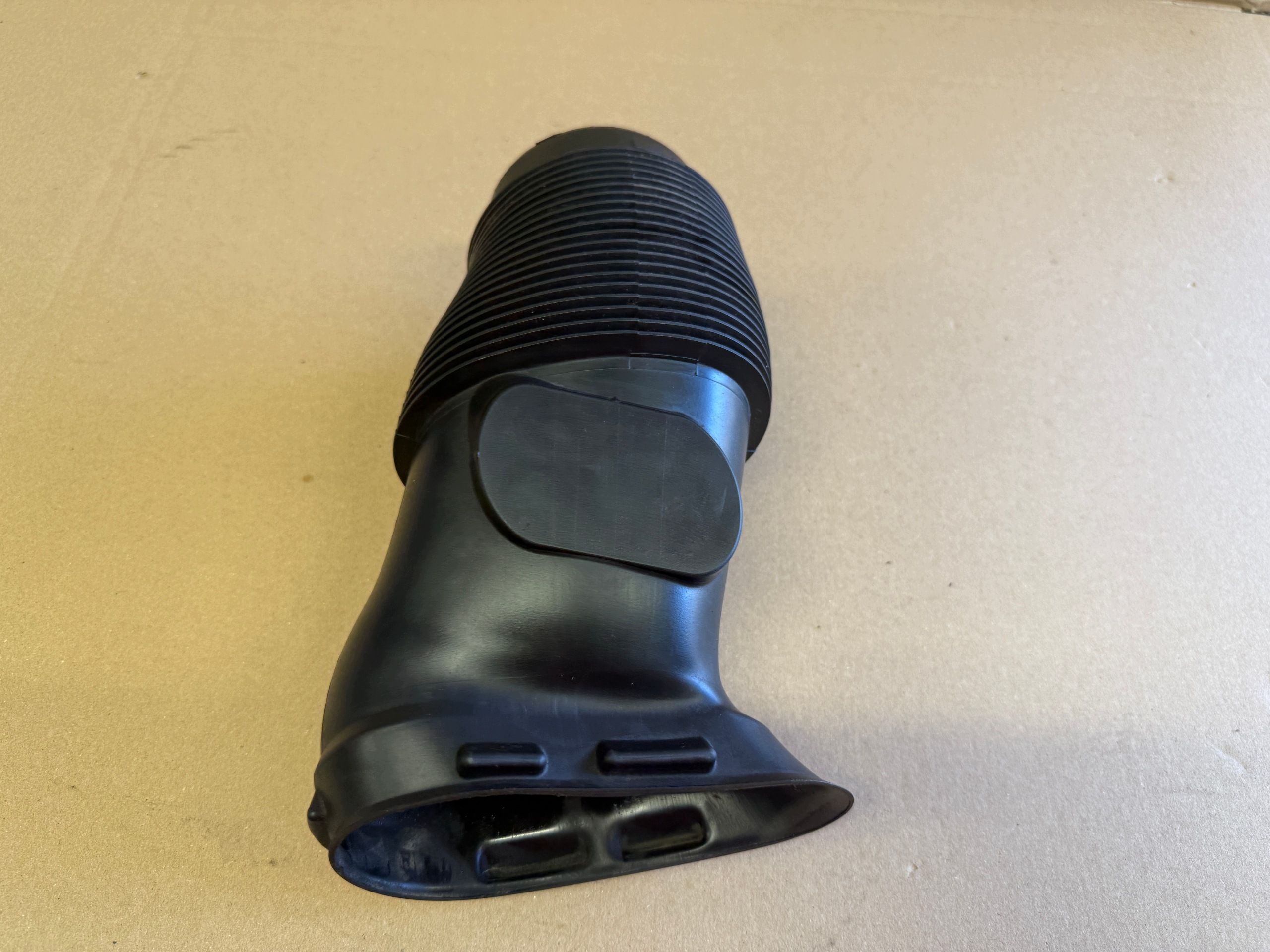 VW TRANSPORTER T5 pipe intake air hose 7H0129647B