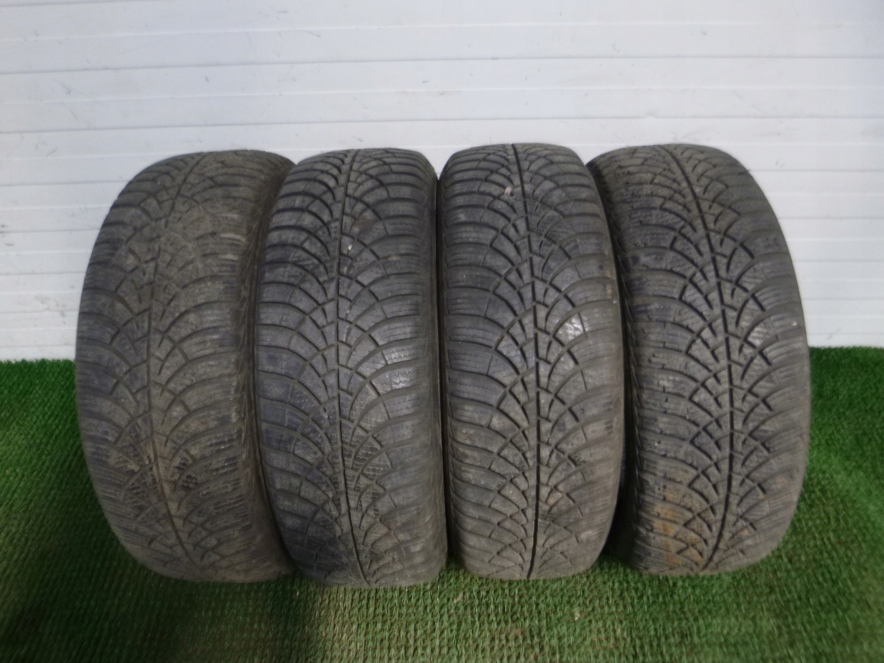 4x OPONA GOODYEAR ULTRAGRIP 9 185/55 R15 2014