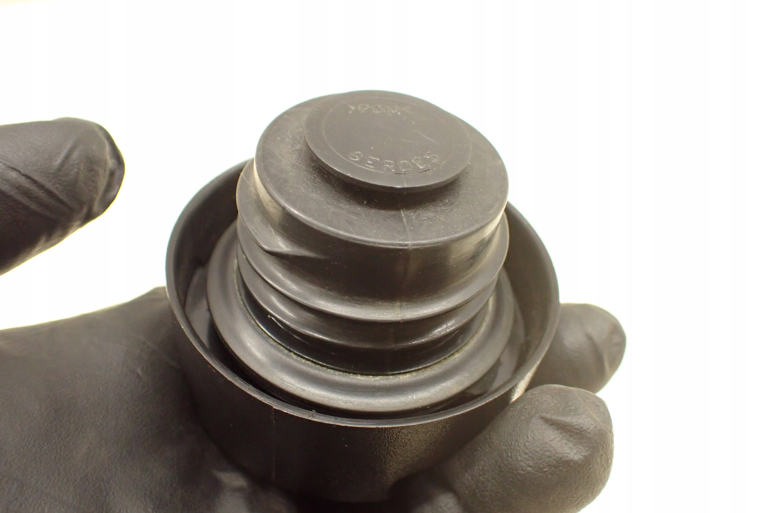 KOREK WLEWU PALIWA OPEL ASTRA II G 1.6 8V Typ silnika Benzyna