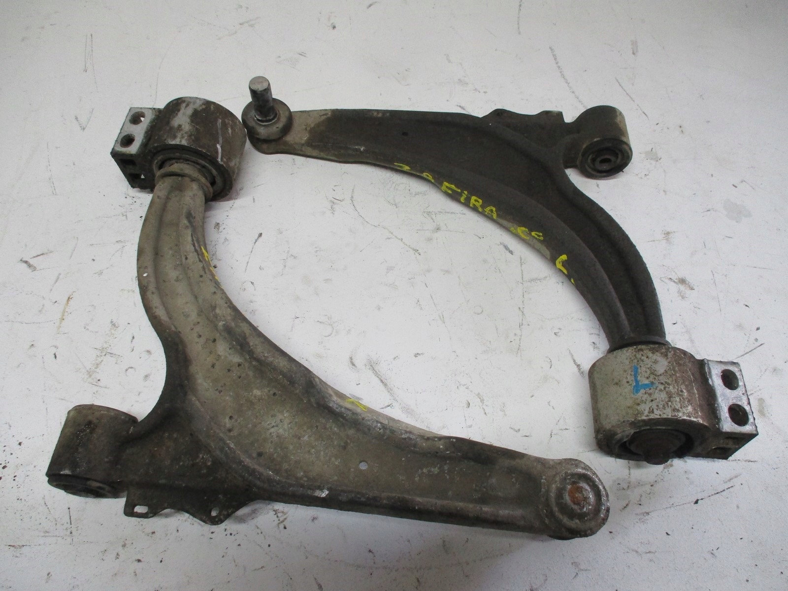 arm right left front OPEL ZAFIRA C 2,0CDTI