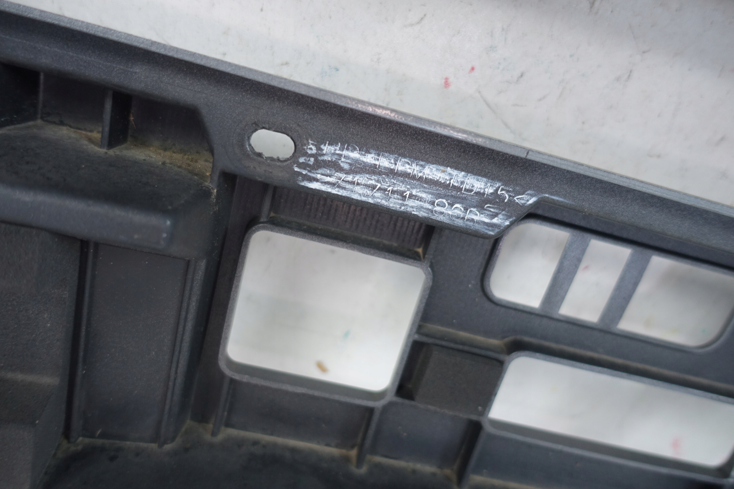SUZUKI VITARA III 2018- bumper front front 71711-86R