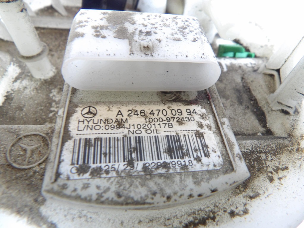 INFINITI Q30 1.6CGI feed pump A2464700994