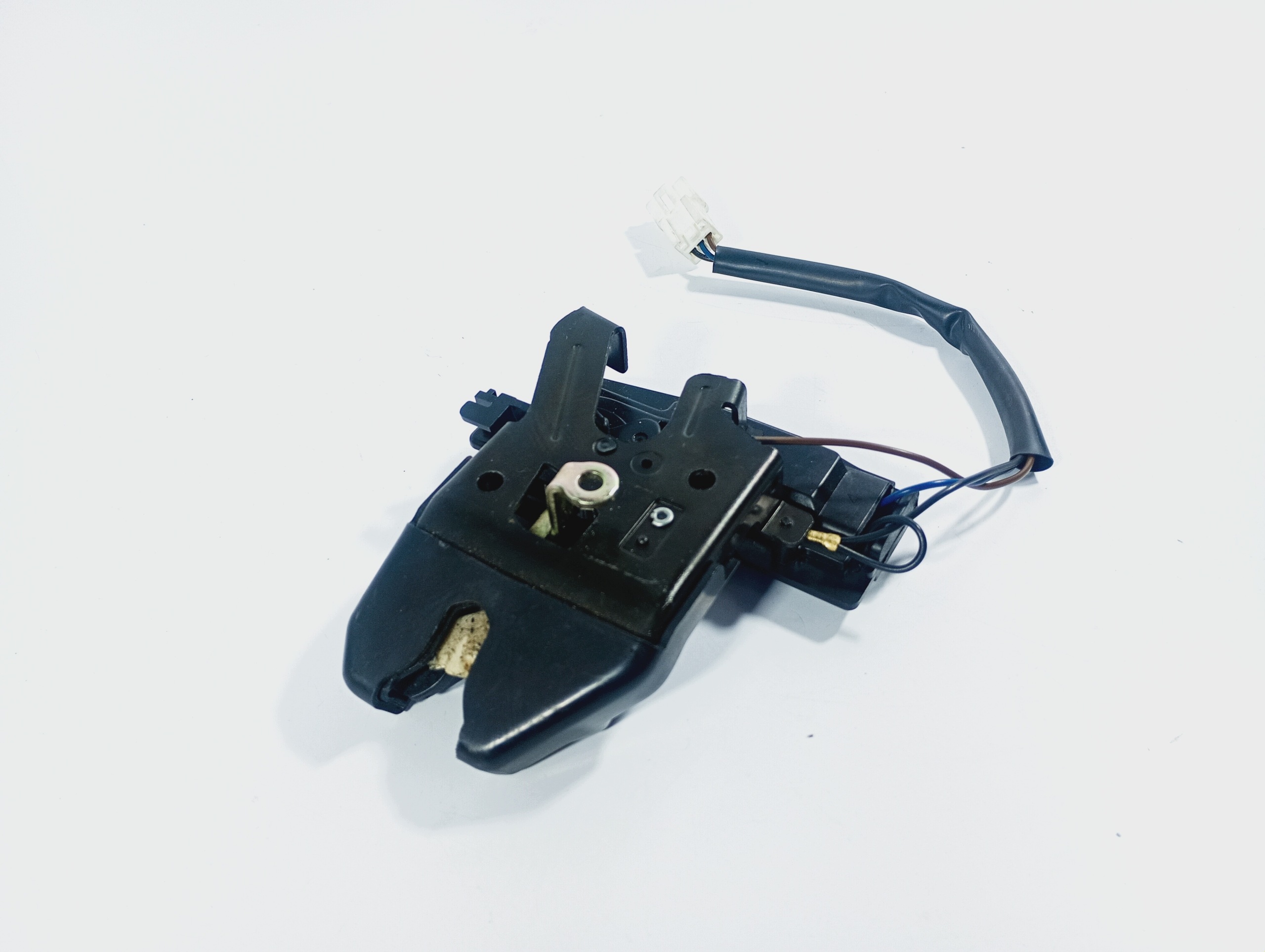 lock bonnet boot rear rear part Chevrolet Epica 06-11