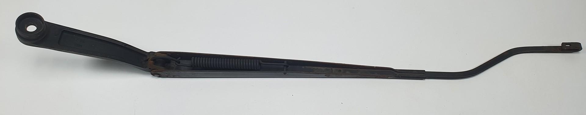 RAMIĘ WYCIERACZKI PRAWE KIA SORENTO M9644 EUROPA