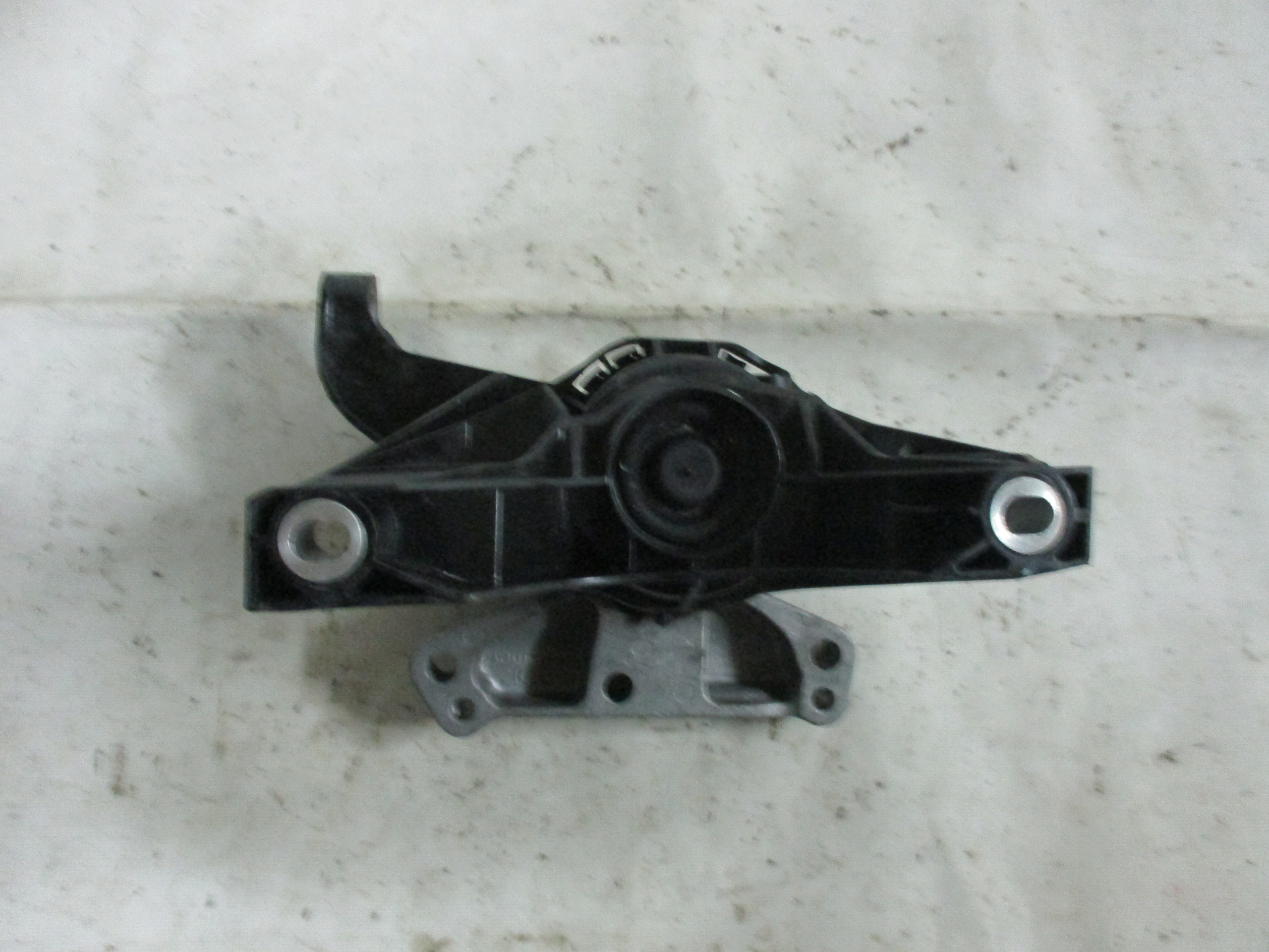 engine mount right Peugeot 5008 II Berlingo 4