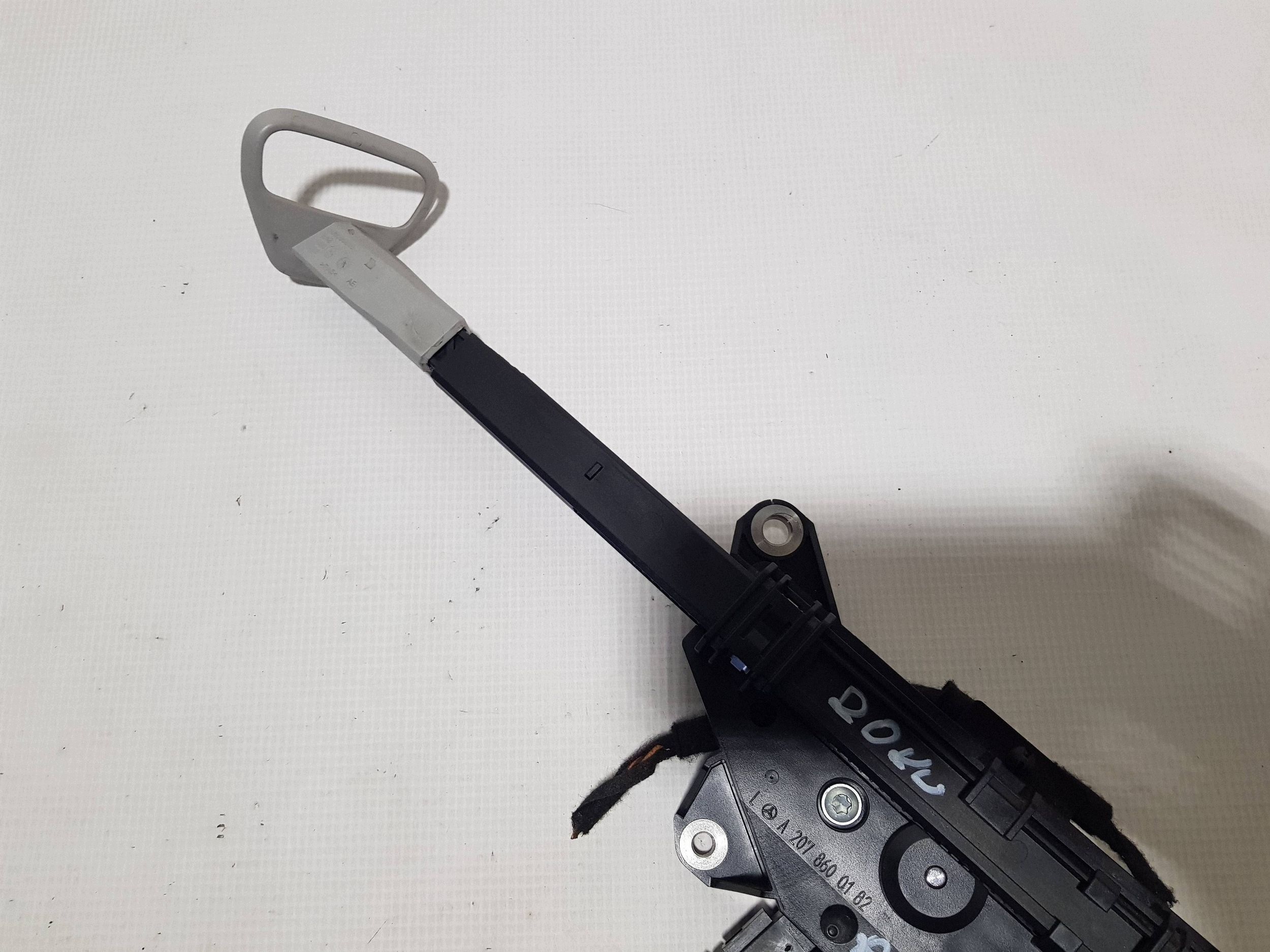 MERCEDES E-class W207 C207 COUPE PODAJNIK supports left front A2078600182