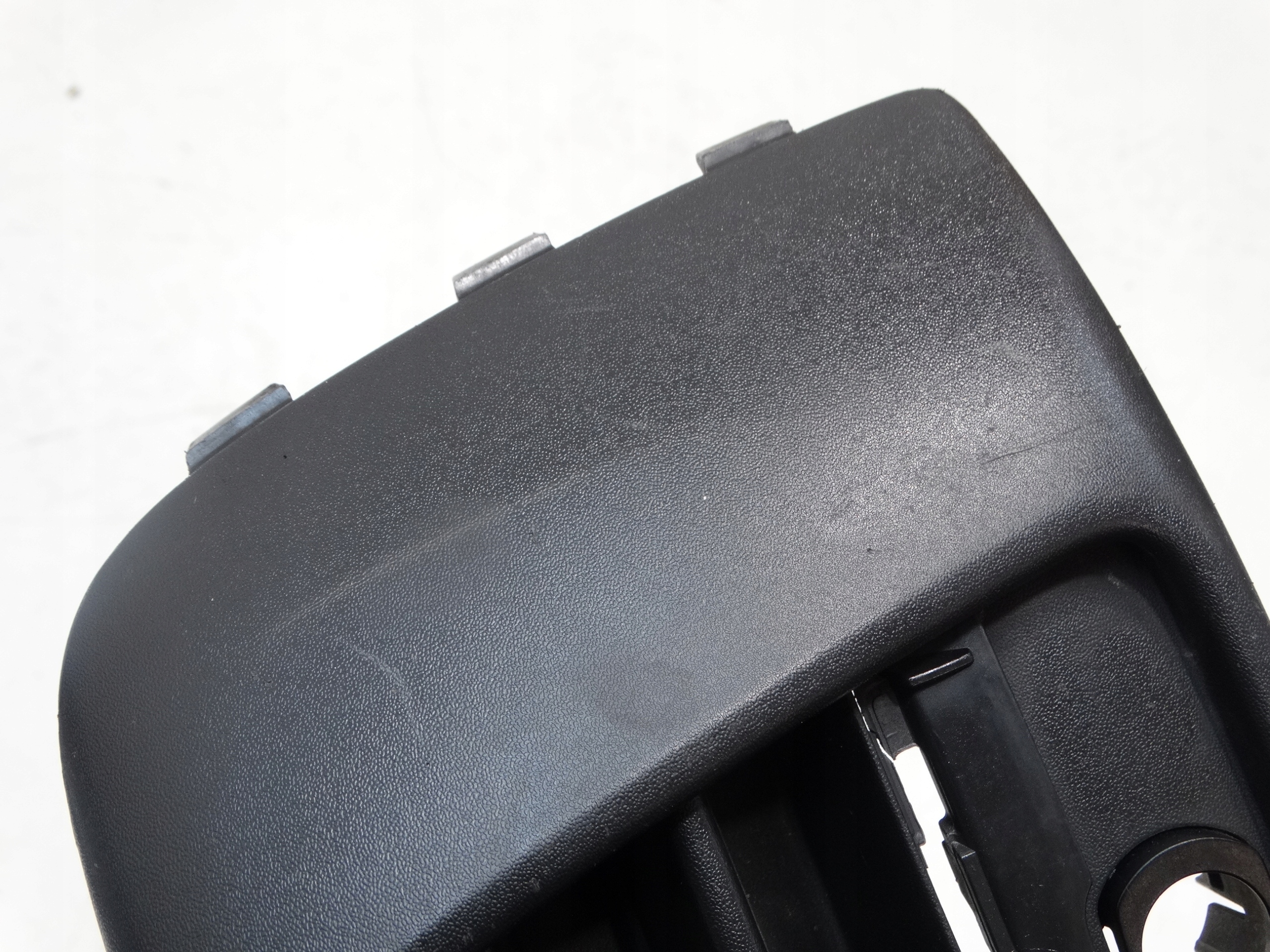 grid of a bumper left front VOLKSWAGEN TRANSPORTER T6 7E5853683