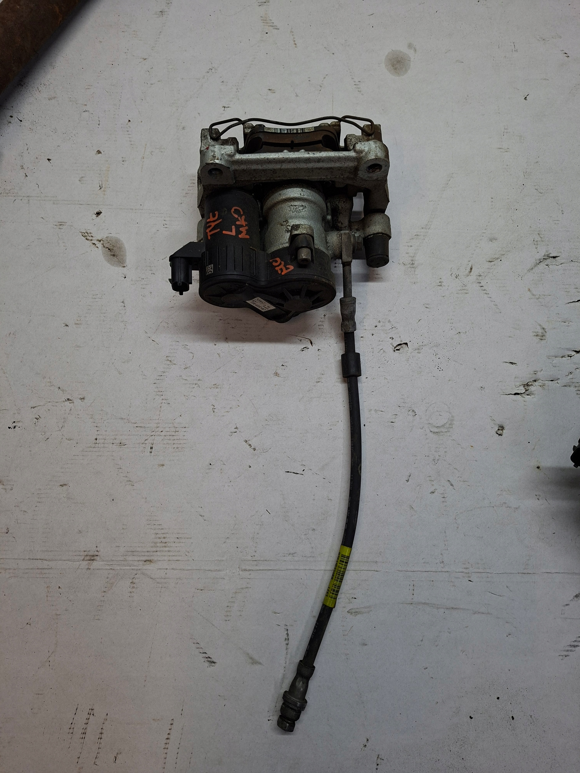 caliper brake FORD rear part KUGA MK3 LX612D251BED
