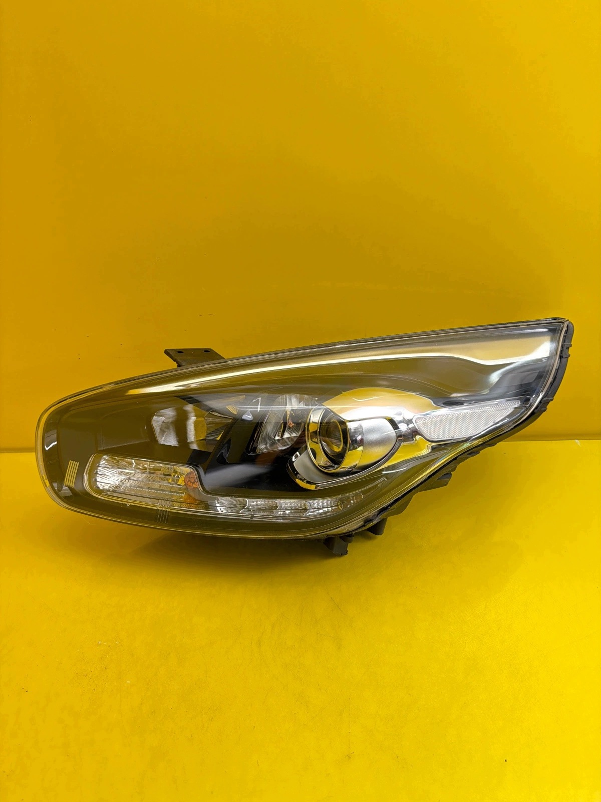 light left front Kia Carens IV 2013- lens Led
