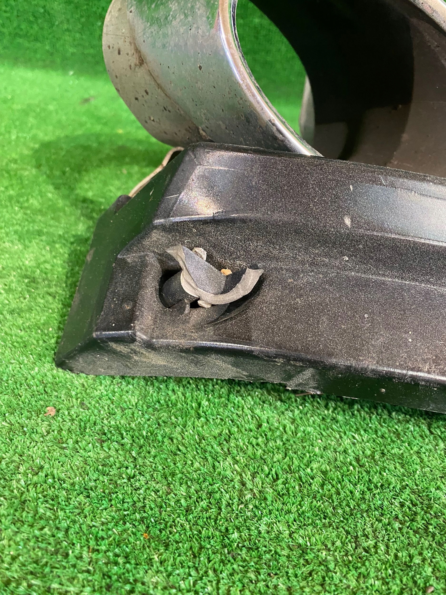 TERMINALE dello scarico Destro AUDI Q8 4M8 NR.004