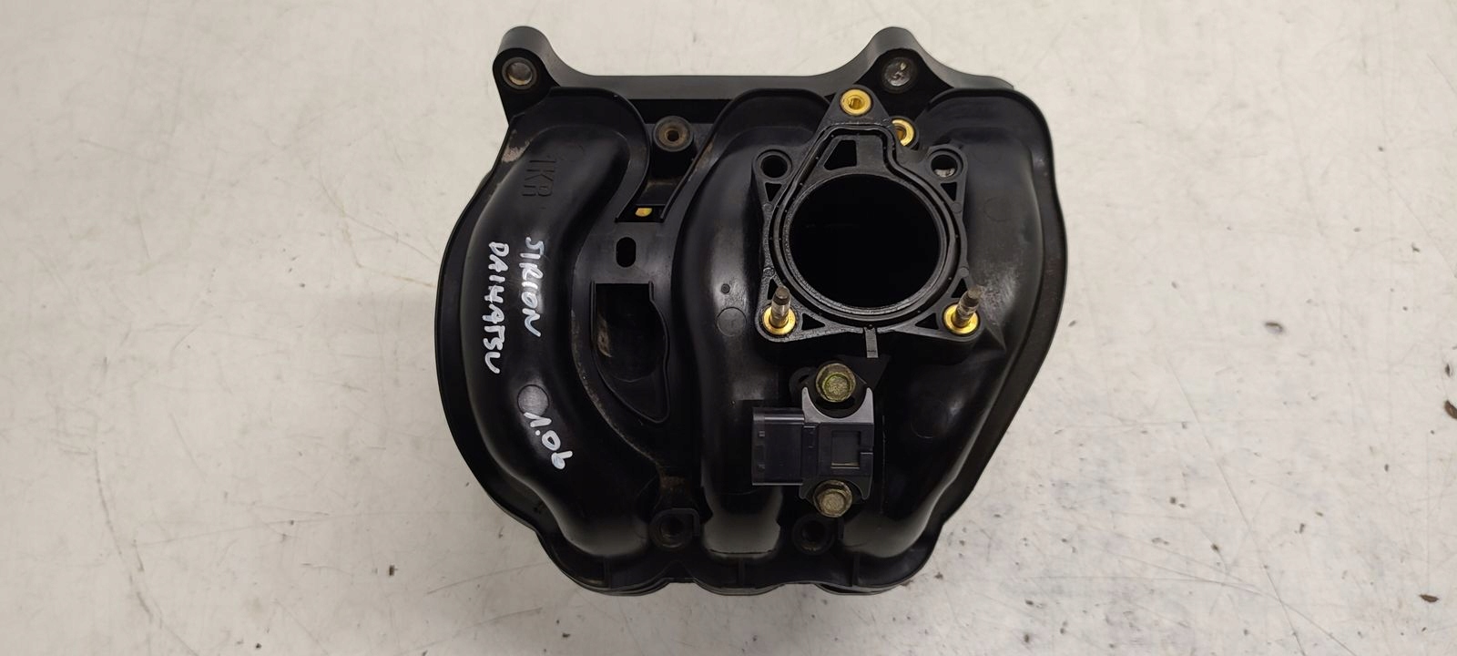 intake manifold Daihatsu Sirion II 1,0