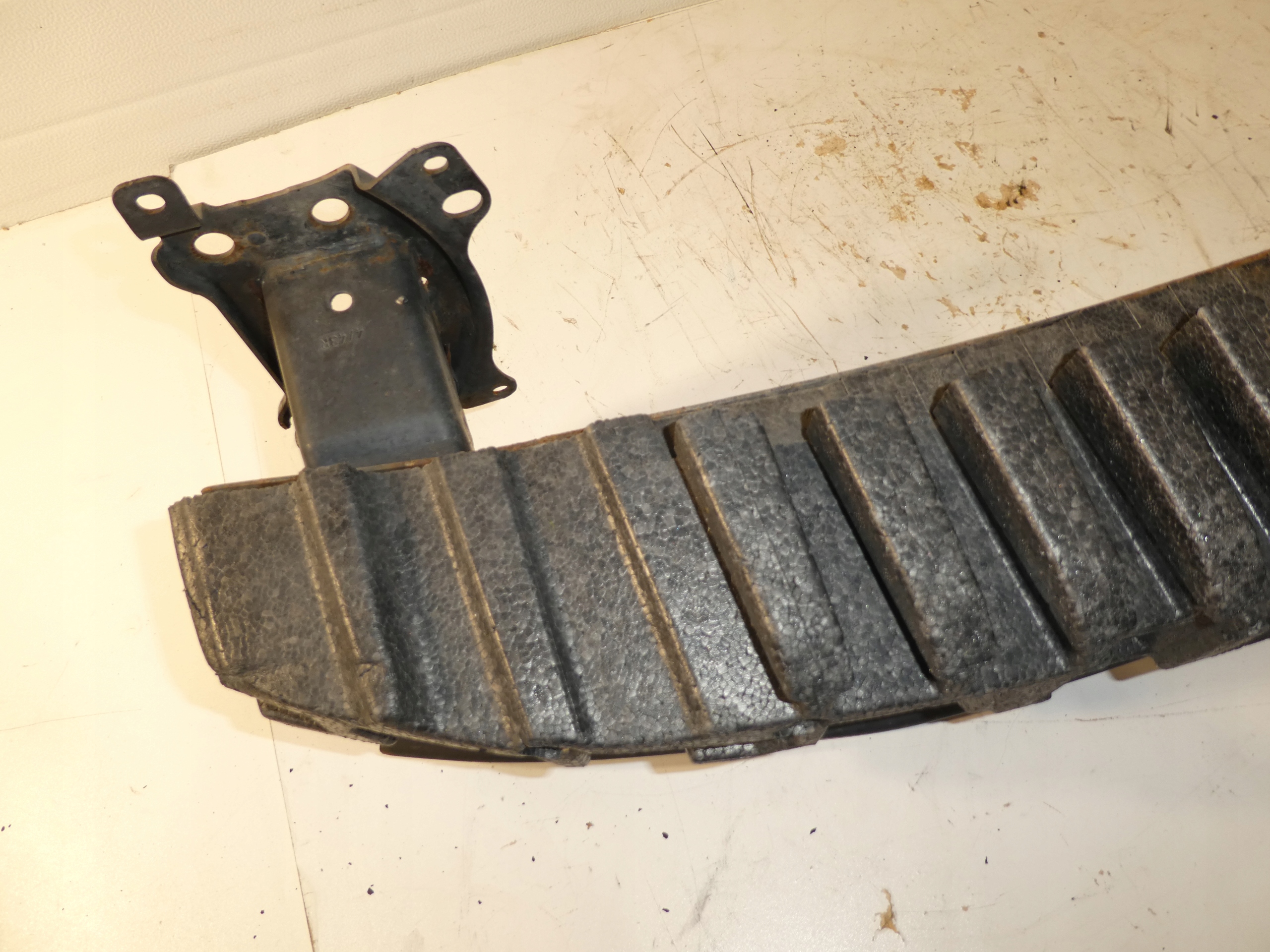 TRAVERSA paraurti Anteriore VW EOS 1Q0807093B